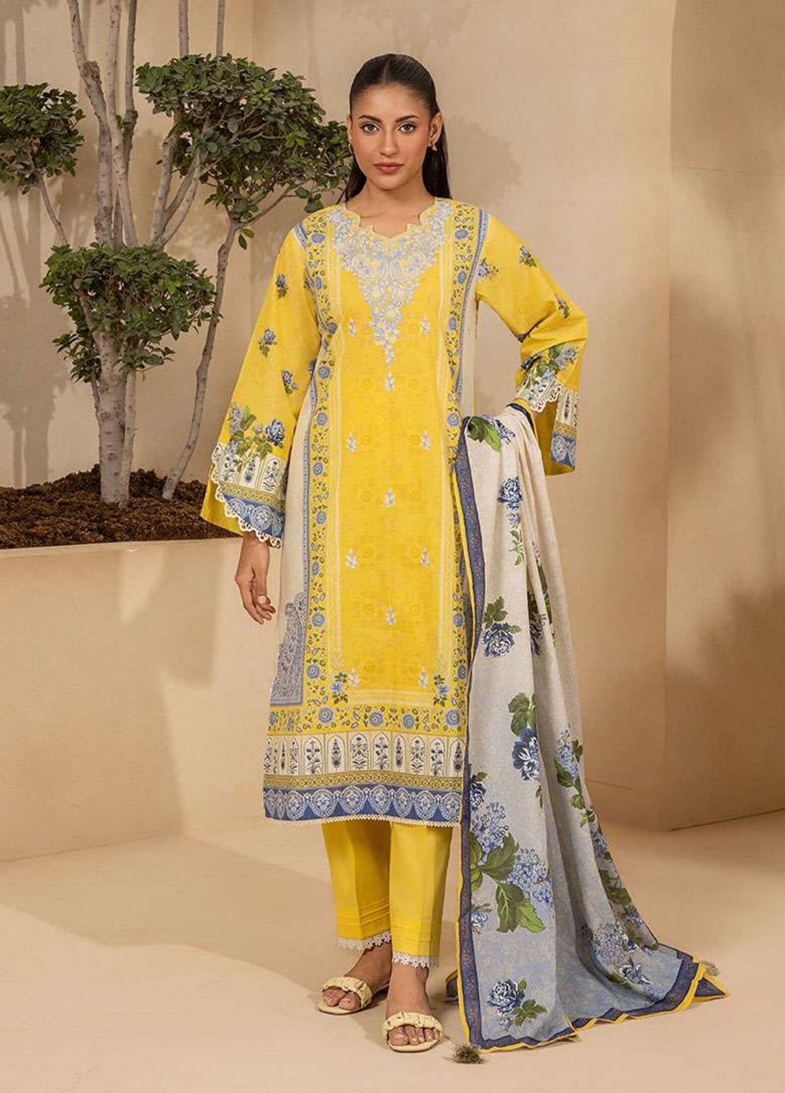 Essential By Zellbury Embroidered Lawn 3 Piece Unstitched Suit WUS26E30642 Essential By Zellbury Embroidered Lawn 3 Piece Unstitched Suit WUS26E30642