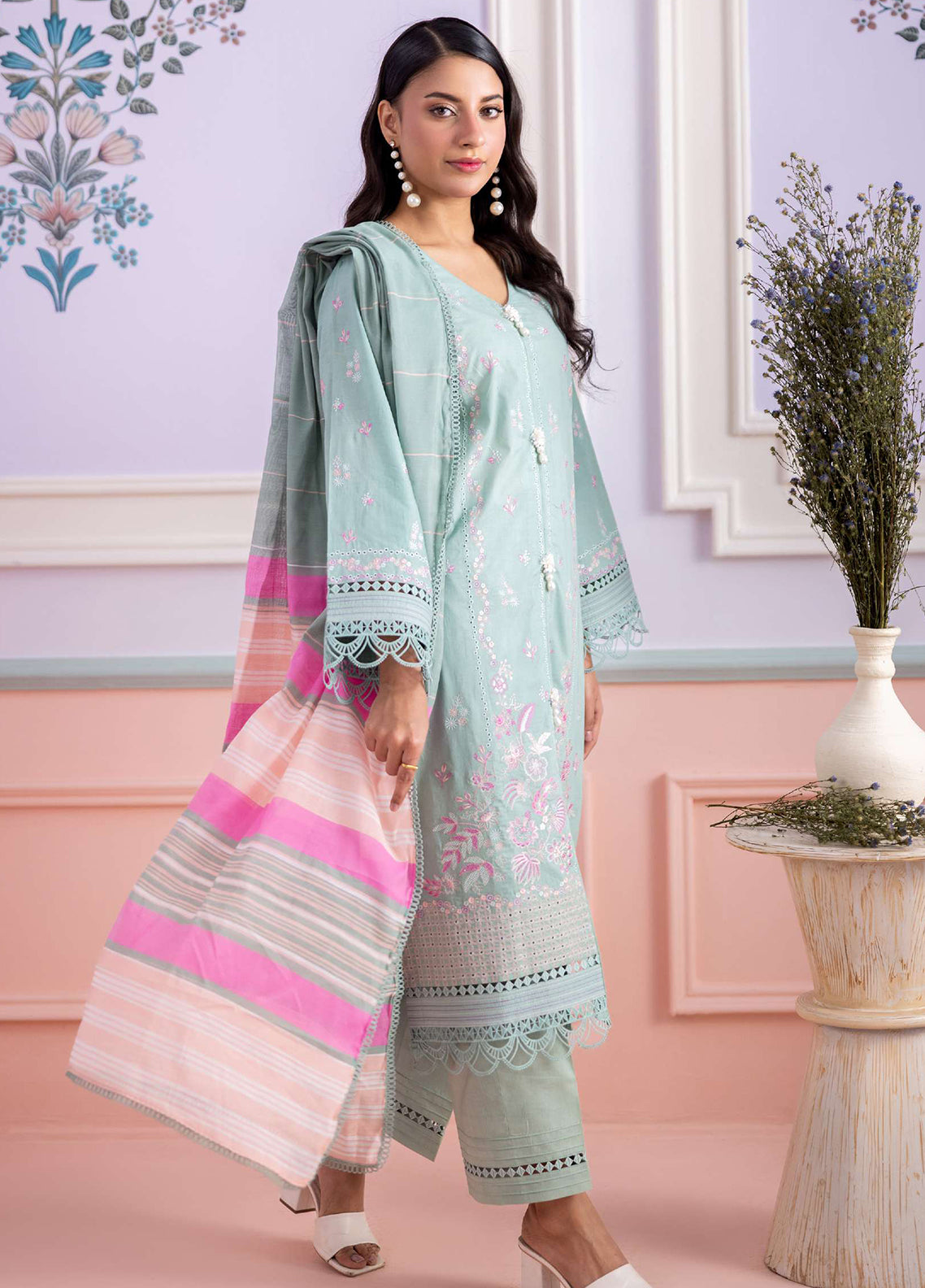 Essential By Zellbury Embroidered Lawn 3 Piece Unstitched Suit WUS26E30645 Essential By Zellbury Embroidered Lawn 3 Piece Unstitched Suit WUS26E30645
