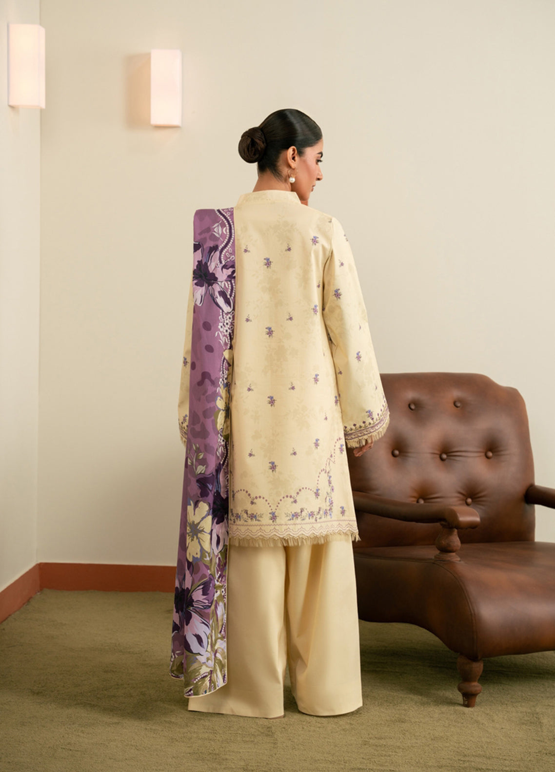 Essentials By Seran Embroidered Lawn 3 Piece Unstitched Suit SRN26EV2 D-02 AVIELLE Essentials By Seran Embroidered Lawn 3 Piece Unstitched Suit SRN26EV2 D-02 AVIELLE