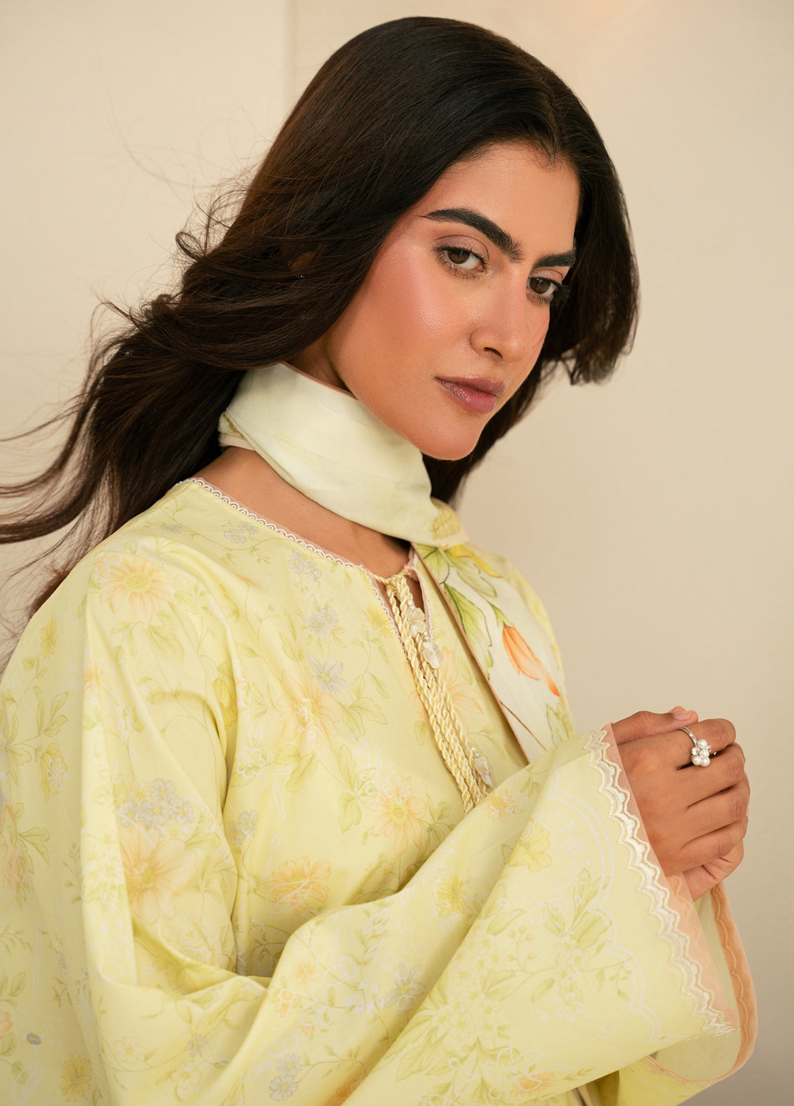 Essentials By Seran Embroidered Lawn 3 Piece Unstitched Suit SRN26EV2 D-04 SOLENE Essentials By Seran Embroidered Lawn 3 Piece Unstitched Suit SRN26EV2 D-04 SOLENE