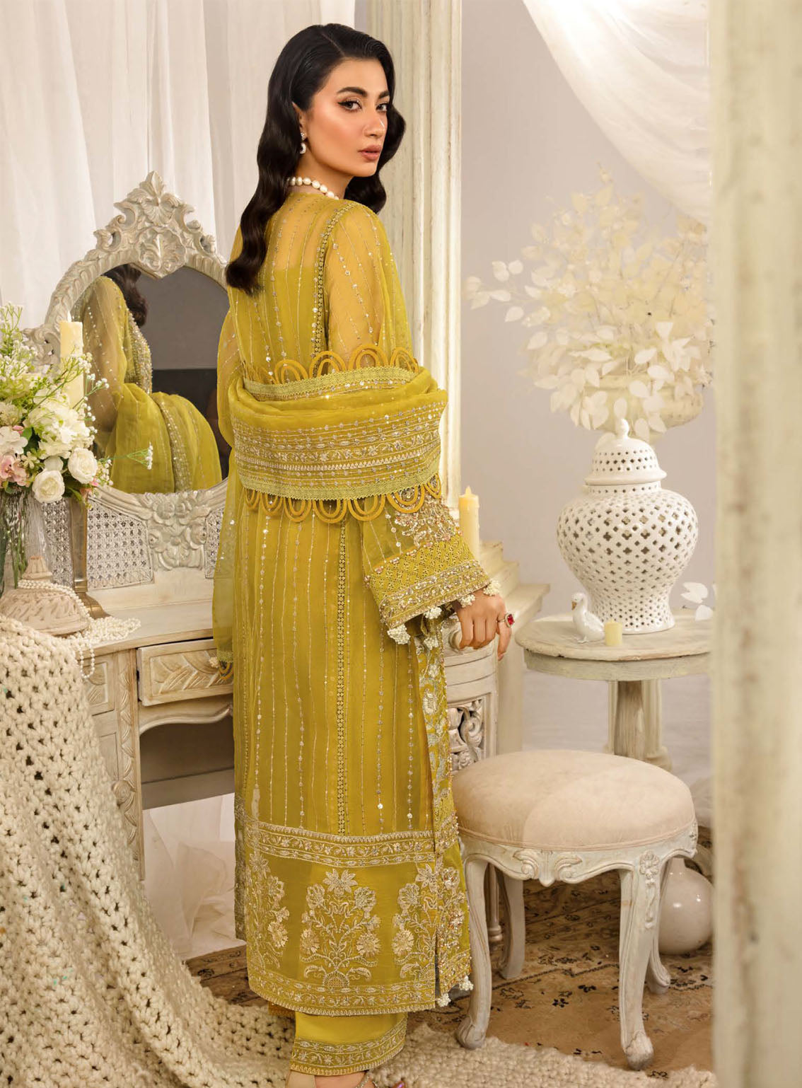Evara By Elaf Embroidered Organza Suits Unstitched 3 Piece - EL24EV EFE-03 SUNLIT Evara By Elaf Embroidered Organza Suits Unstitched 3 Piece - EL24EV EFE-03 SUNLIT