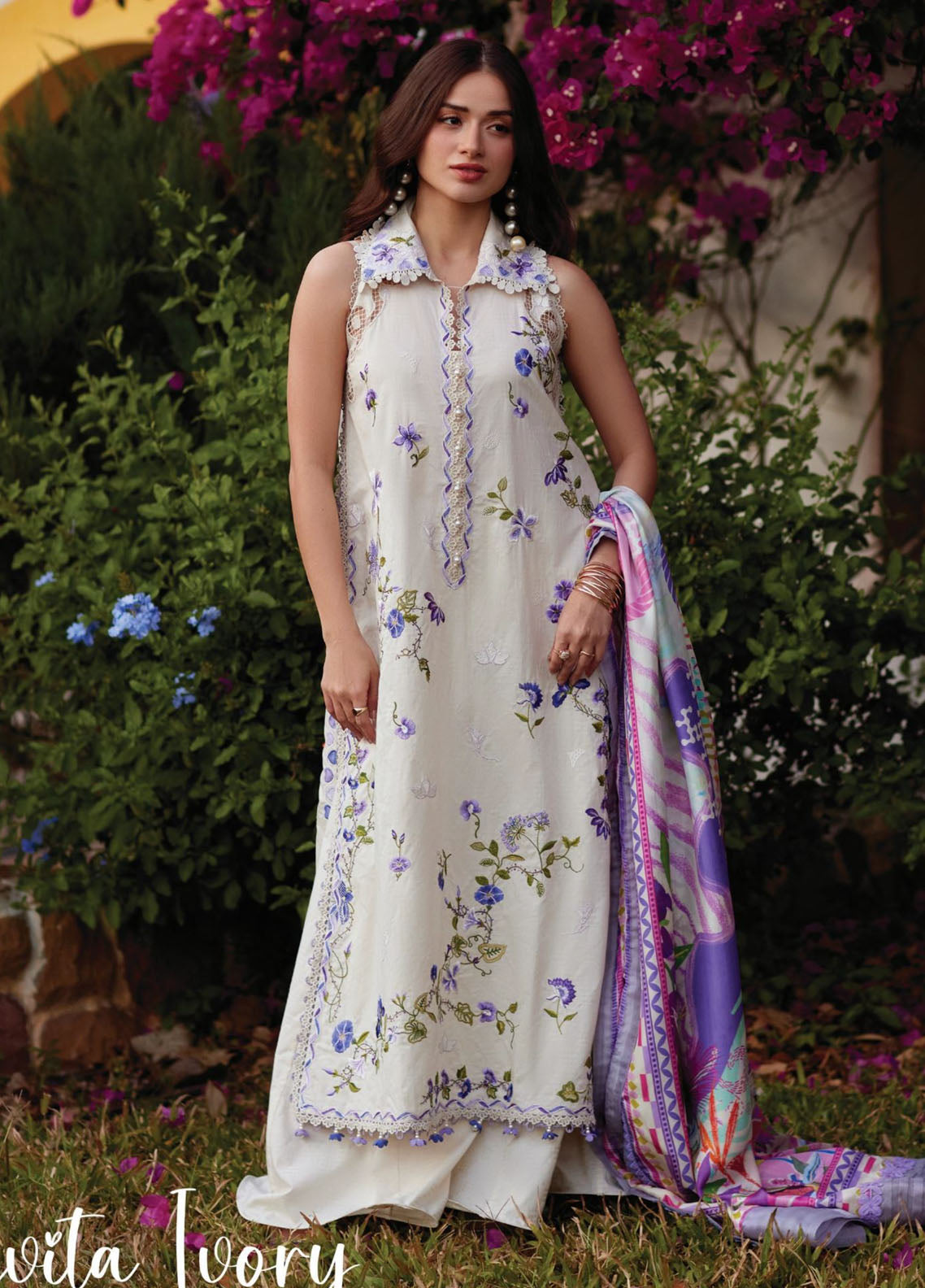 Farah Talib Aziz Luxury Embroidered Lawn 3 Piece Unstitched Suit FTA26LL D-01 EVITA IVORY Farah Talib Aziz Luxury Embroidered Lawn 3 Piece Unstitched Suit FTA26LL D-01 EVITA IVORY