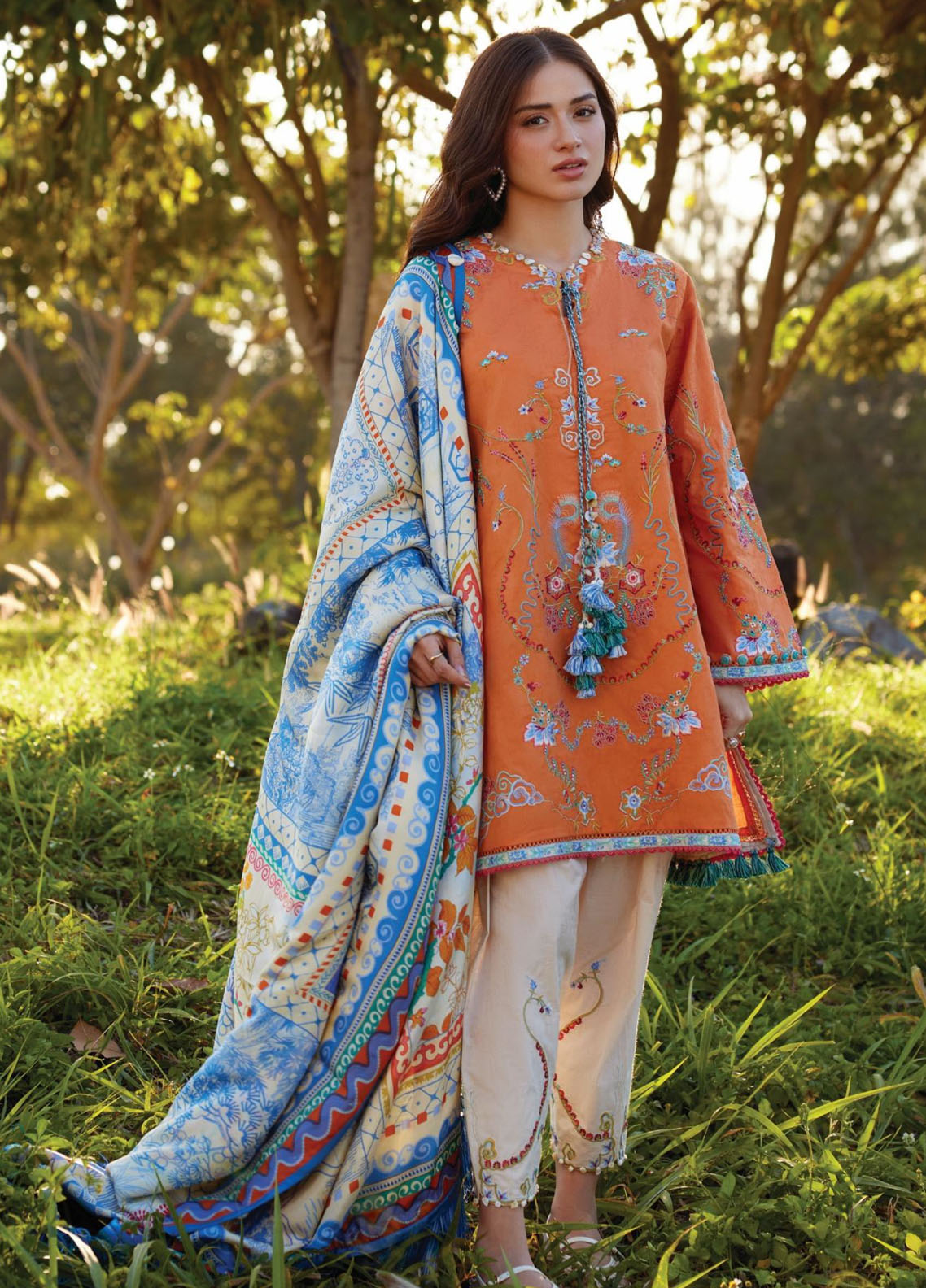 Farah Talib Aziz Luxury Embroidered Lawn 3 Piece Unstitched Suit FTA26LL D-04 LUCIA BURNT ORANGE Farah Talib Aziz Luxury Embroidered Lawn 3 Piece Unstitched Suit FTA26LL D-04 LUCIA BURNT ORANGE