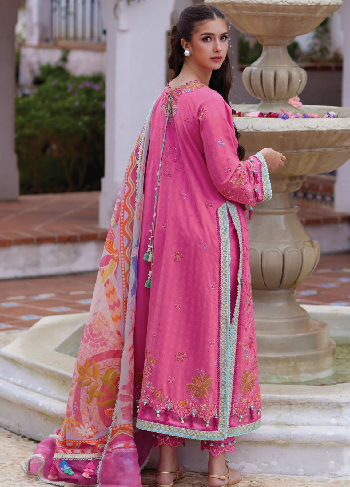 Farah Talib Aziz Luxury Embroidered Lawn 3 Piece Unstitched Suit FTA26LL D-05 PALMIRA PINK Farah Talib Aziz Luxury Embroidered Lawn 3 Piece Unstitched Suit FTA26LL D-05 PALMIRA PINK