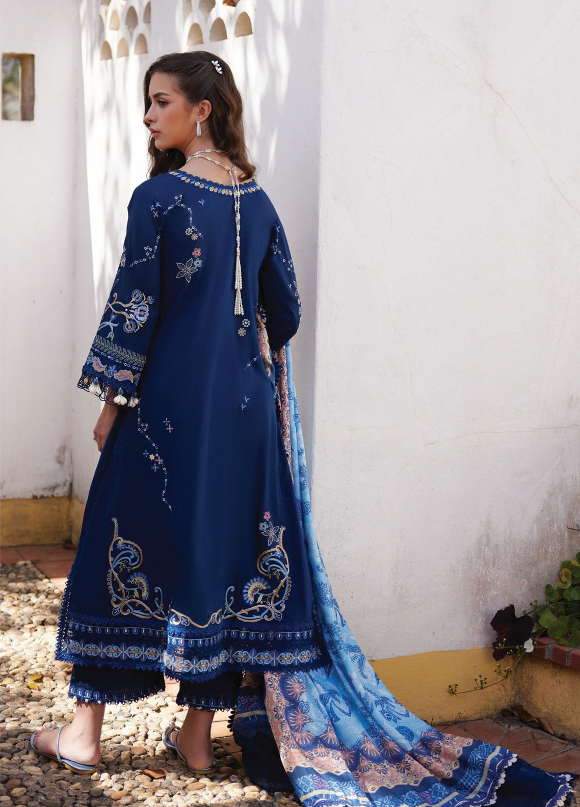 Farah Talib Aziz Luxury Embroidered Lawn 3 Piece Unstitched Suit FTA26LL D-08 NIA NAVY Farah Talib Aziz Luxury Embroidered Lawn 3 Piece Unstitched Suit FTA26LL D-08 NIA NAVY