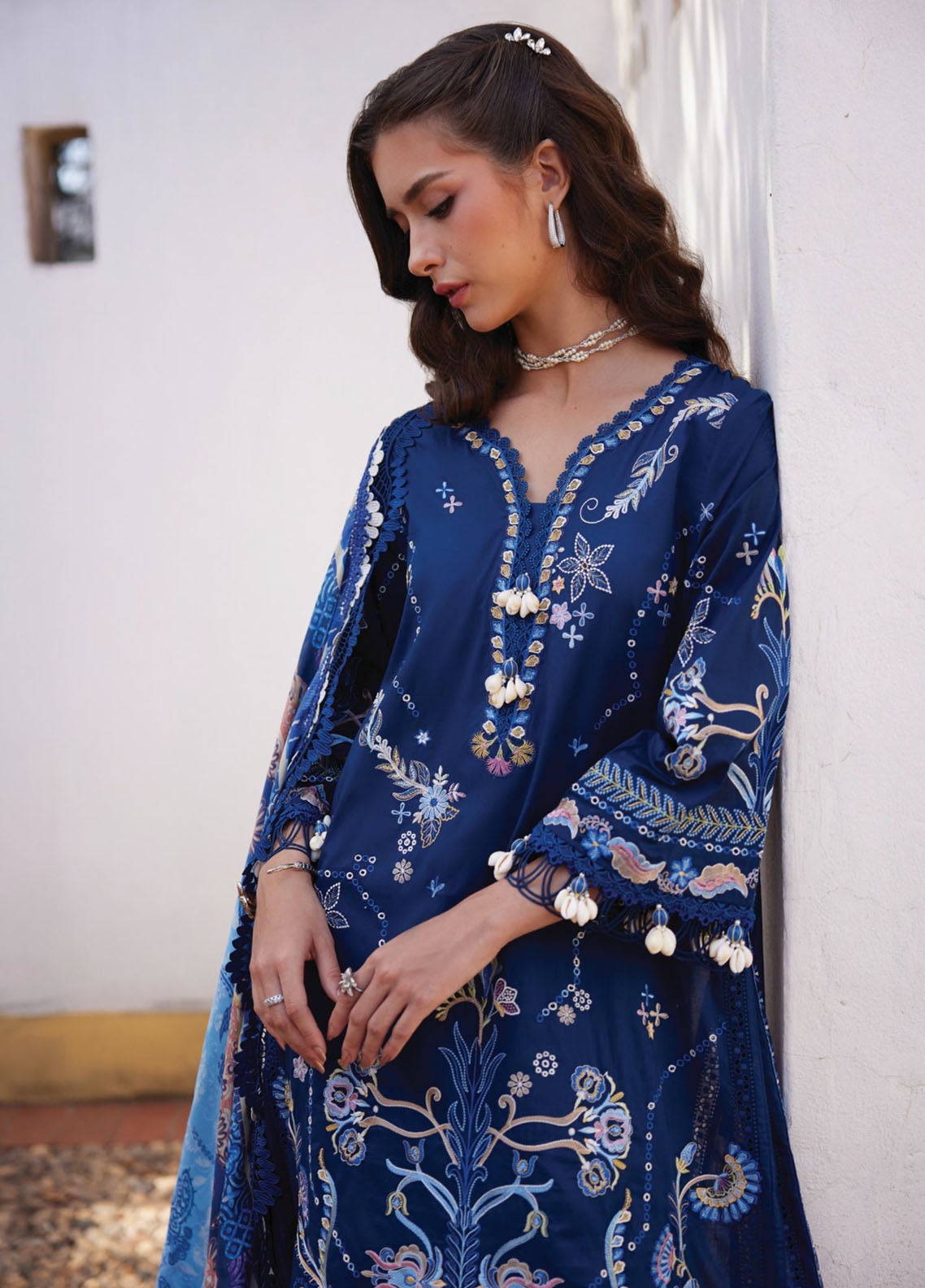Farah Talib Aziz Luxury Embroidered Lawn 3 Piece Unstitched Suit FTA26LL D-08 NIA NAVY Farah Talib Aziz Luxury Embroidered Lawn 3 Piece Unstitched Suit FTA26LL D-08 NIA NAVY
