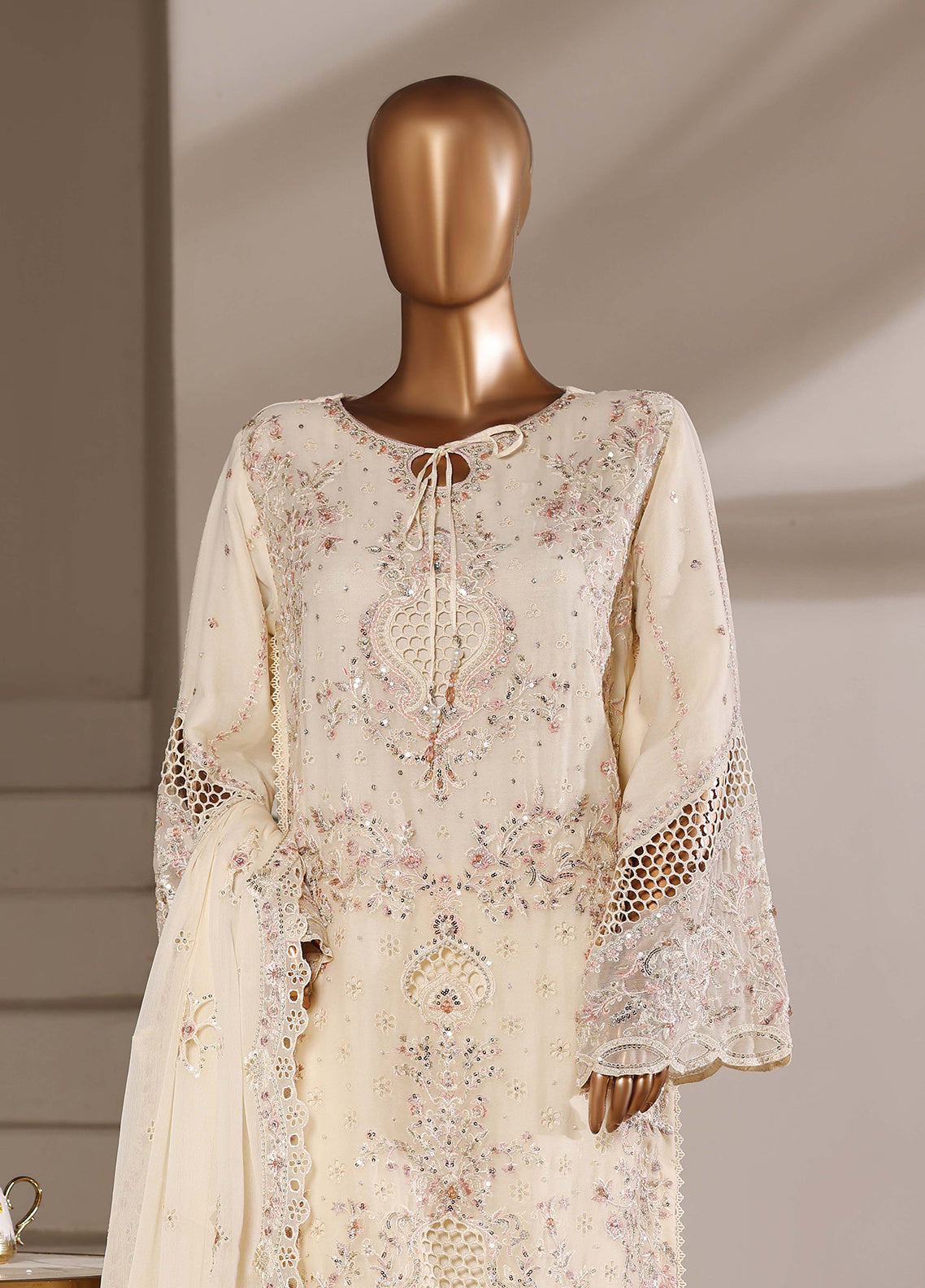 Fasaane By HZ Textiles Formals Embroidered Chiffon 3 Piece Stitched Suit HZ26FFECV1 D-HZK-236-CRM Fasaane By HZ Textiles Formals Embroidered Chiffon 3 Piece Stitched Suit HZ26FFECV1 D-HZK-236-CRM