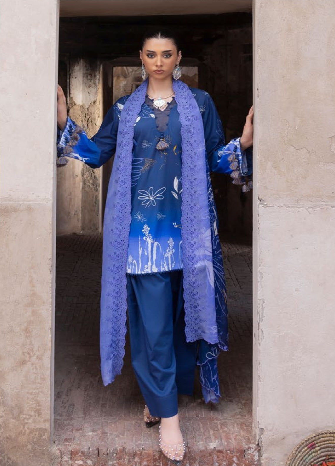 Flora By Gul Ahmed Embroidered Lawn 3 Piece Unstitched Suit GA26FEC D-BCT-62003 Flora By Gul Ahmed Embroidered Lawn 3 Piece Unstitched Suit GA26FEC D-BCT-62003