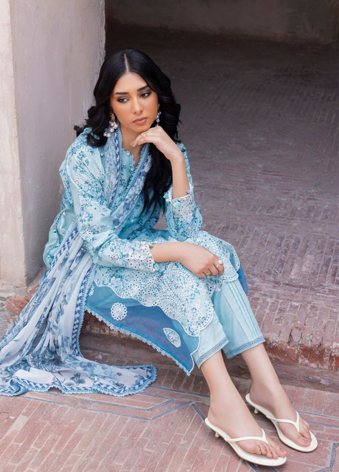 Flora By Gul Ahmed Embroidered Lawn 3 Piece Unstitched Suit GA26FEC D-BM-62032 Flora By Gul Ahmed Embroidered Lawn 3 Piece Unstitched Suit GA26FEC D-BM-62032