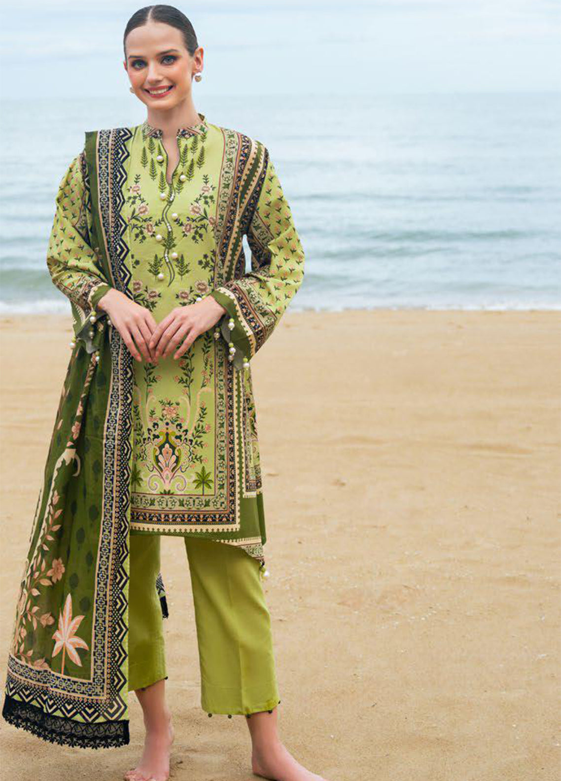 Floral Blush By Gul Ahmed Printed Lawn 3 Piece Unstitched Suit GA26FB D-CL-62072B Floral Blush By Gul Ahmed Printed Lawn 3 Piece Unstitched Suit GA26FB D-CL-62072B