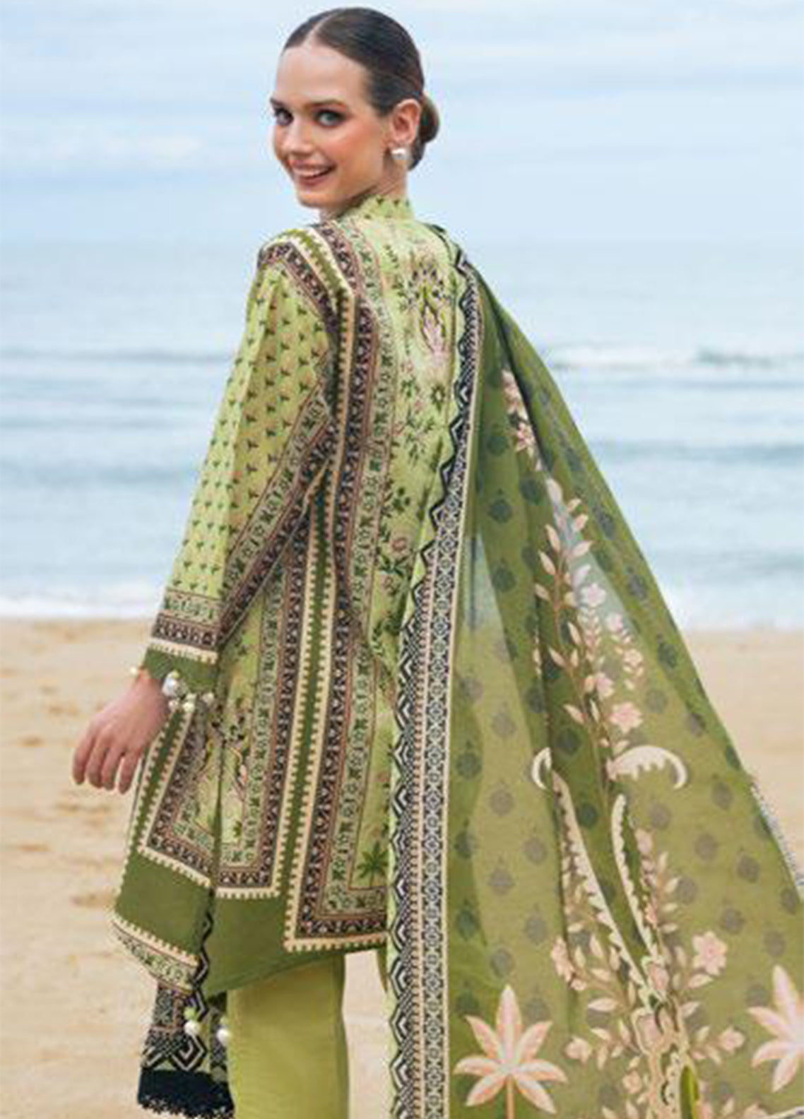 Floral Blush By Gul Ahmed Printed Lawn 3 Piece Unstitched Suit GA26FB D-CL-62072B Floral Blush By Gul Ahmed Printed Lawn 3 Piece Unstitched Suit GA26FB D-CL-62072B