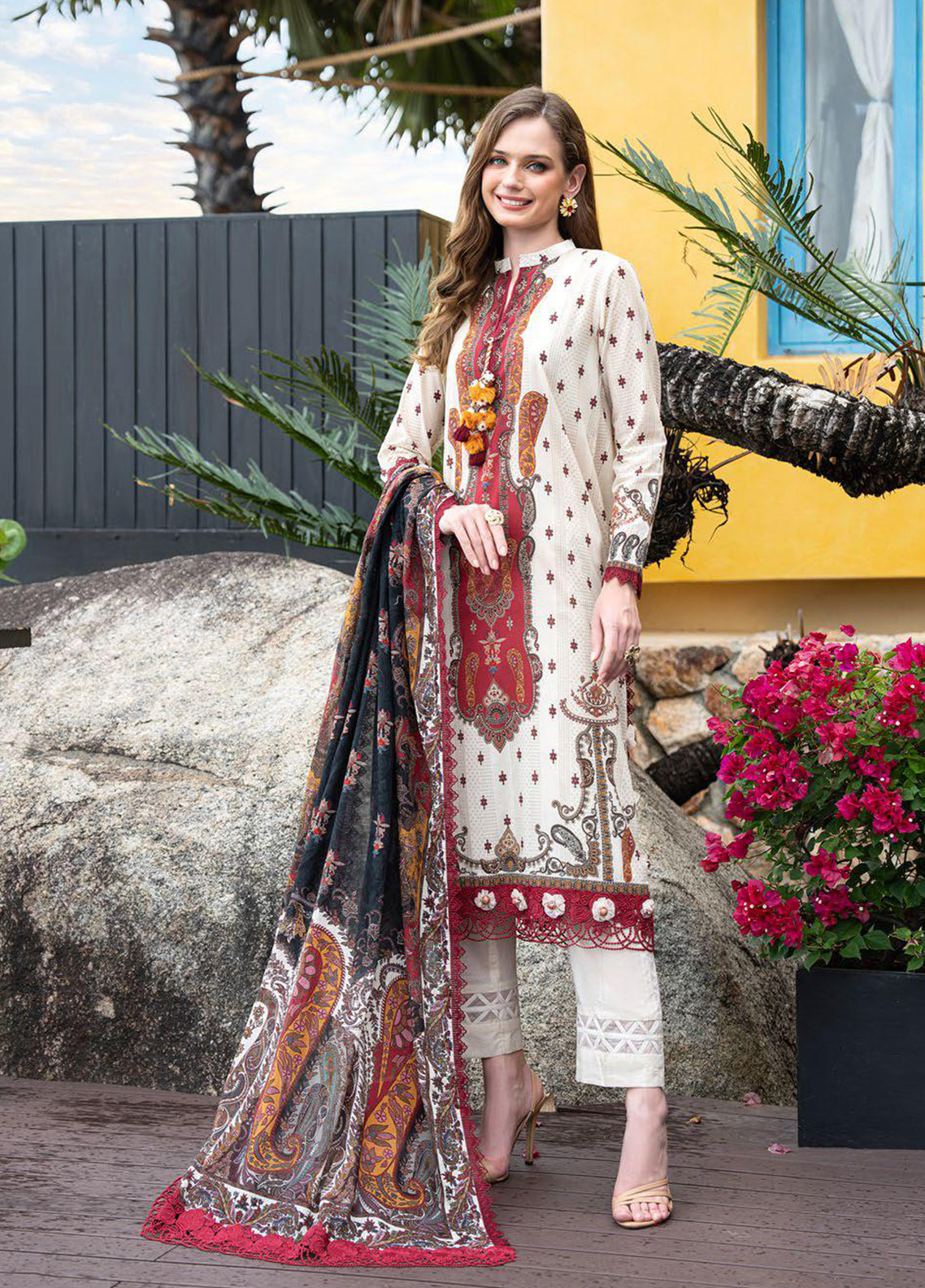 Floral Blush By Gul Ahmed Printed Lawn 3 Piece Unstitched Suit GA26FB D-CL-62076A Floral Blush By Gul Ahmed Printed Lawn 3 Piece Unstitched Suit GA26FB D-CL-62076A