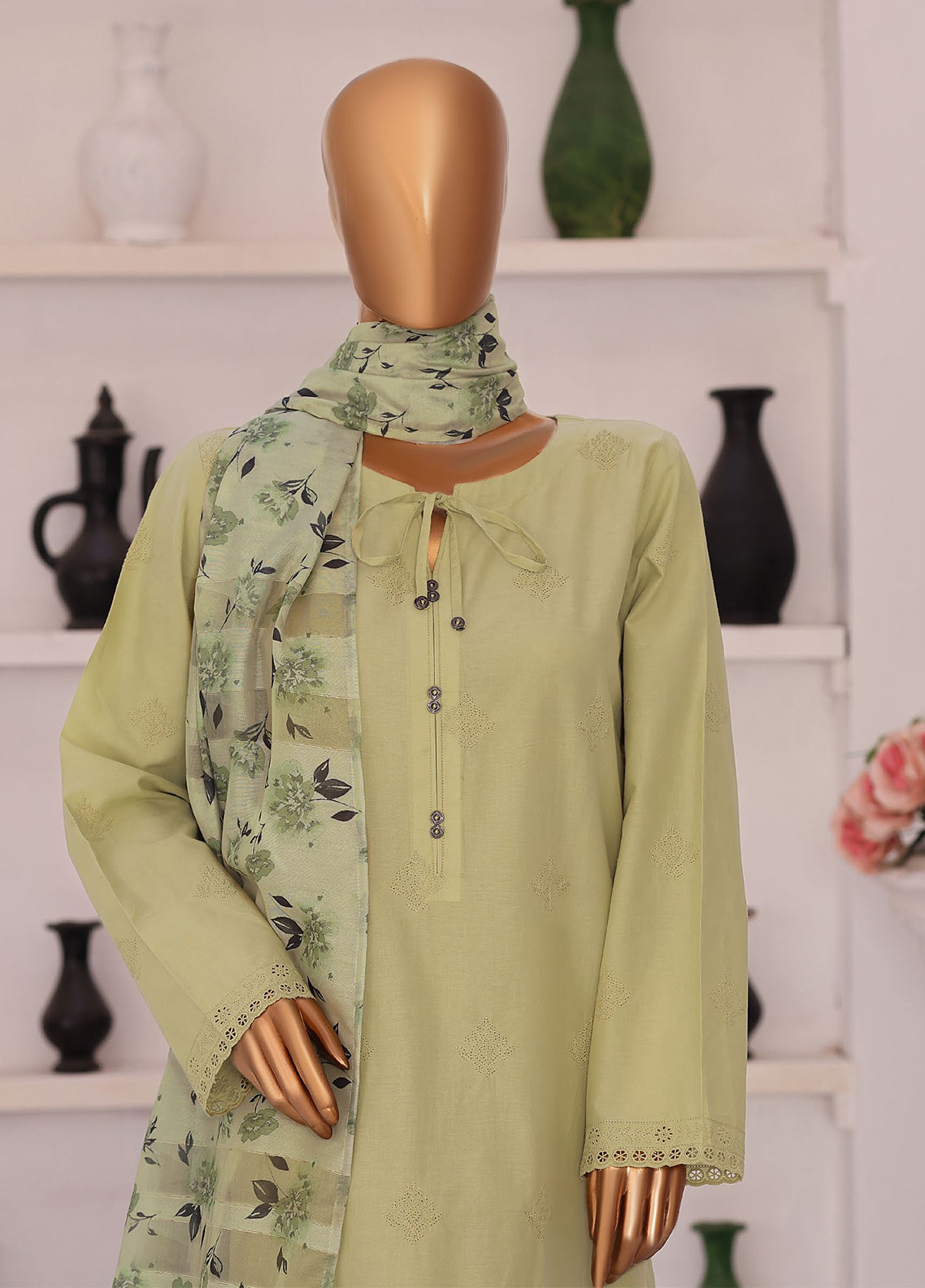 Floral Vibes By HZ Textile Embroidered Appliquekari Lawn 3 Piece Unstitched Suit HZ26FVAE D-FVE-06 Floral Vibes By HZ Textile Embroidered Appliquekari Lawn 3 Piece Unstitched Suit HZ26FVAE D-FVE-06