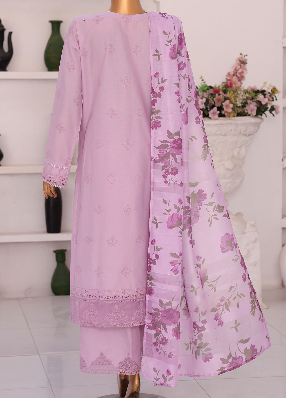 Floral Vibes By HZ Textile Embroidered Appliquekari Lawn 3 Piece Unstitched Suit HZ26FVAE D-FVE-07 Floral Vibes By HZ Textile Embroidered Appliquekari Lawn 3 Piece Unstitched Suit HZ26FVAE D-FVE-07