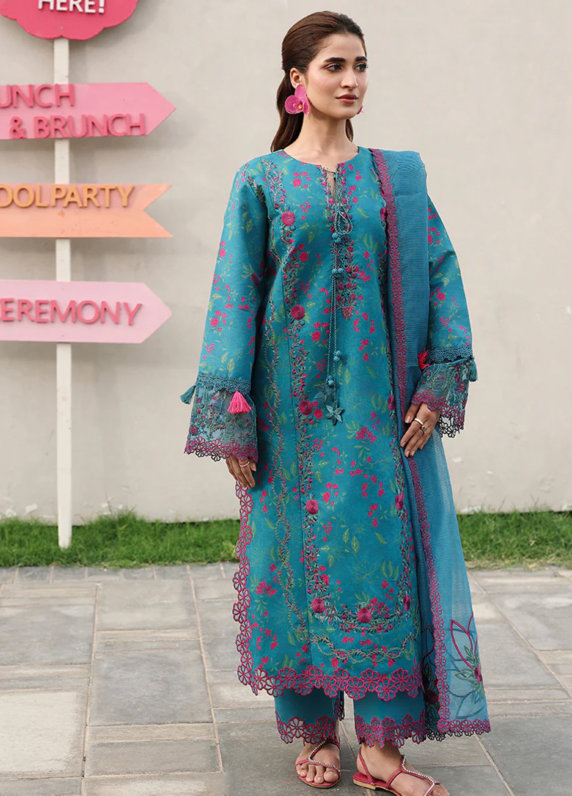Florence By Rang Rasiya Luxury Embroidered Lawn 3 Piece Unstitched Suit RR26FLEE D-03 TINA Florence By Rang Rasiya Luxury Embroidered Lawn 3 Piece Unstitched Suit RR26FLEE D-03 TINA