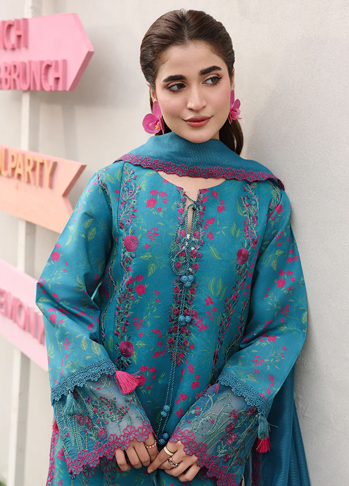 Florence By Rang Rasiya Luxury Embroidered Lawn 3 Piece Unstitched Suit RR26FLEE D-03 TINA Florence By Rang Rasiya Luxury Embroidered Lawn 3 Piece Unstitched Suit RR26FLEE D-03 TINA