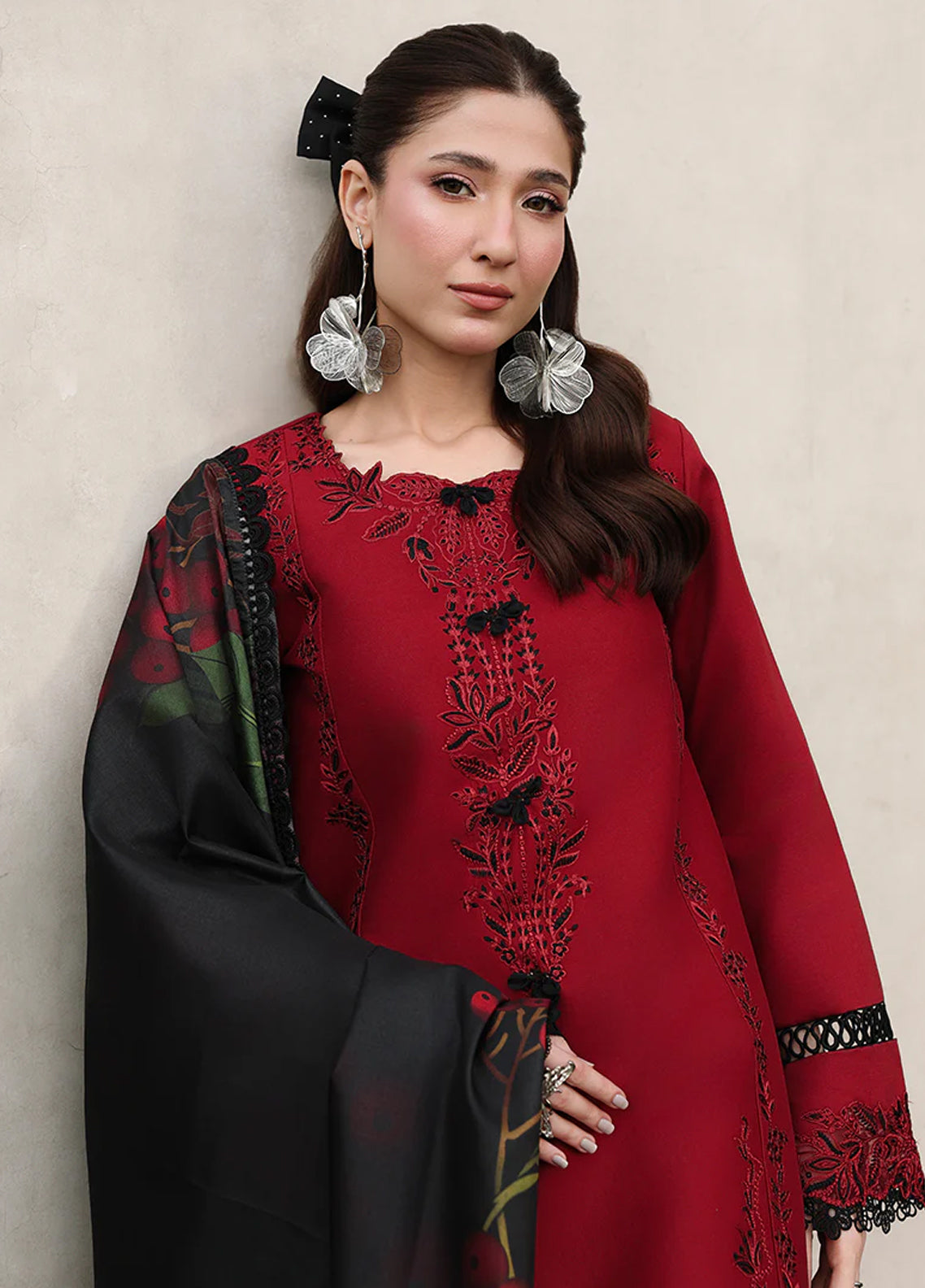 Florence By Rang Rasiya Luxury Embroidered Lawn 3 Piece Unstitched Suit RR26FLEE D-06 DILARA Florence By Rang Rasiya Luxury Embroidered Lawn 3 Piece Unstitched Suit RR26FLEE D-06 DILARA