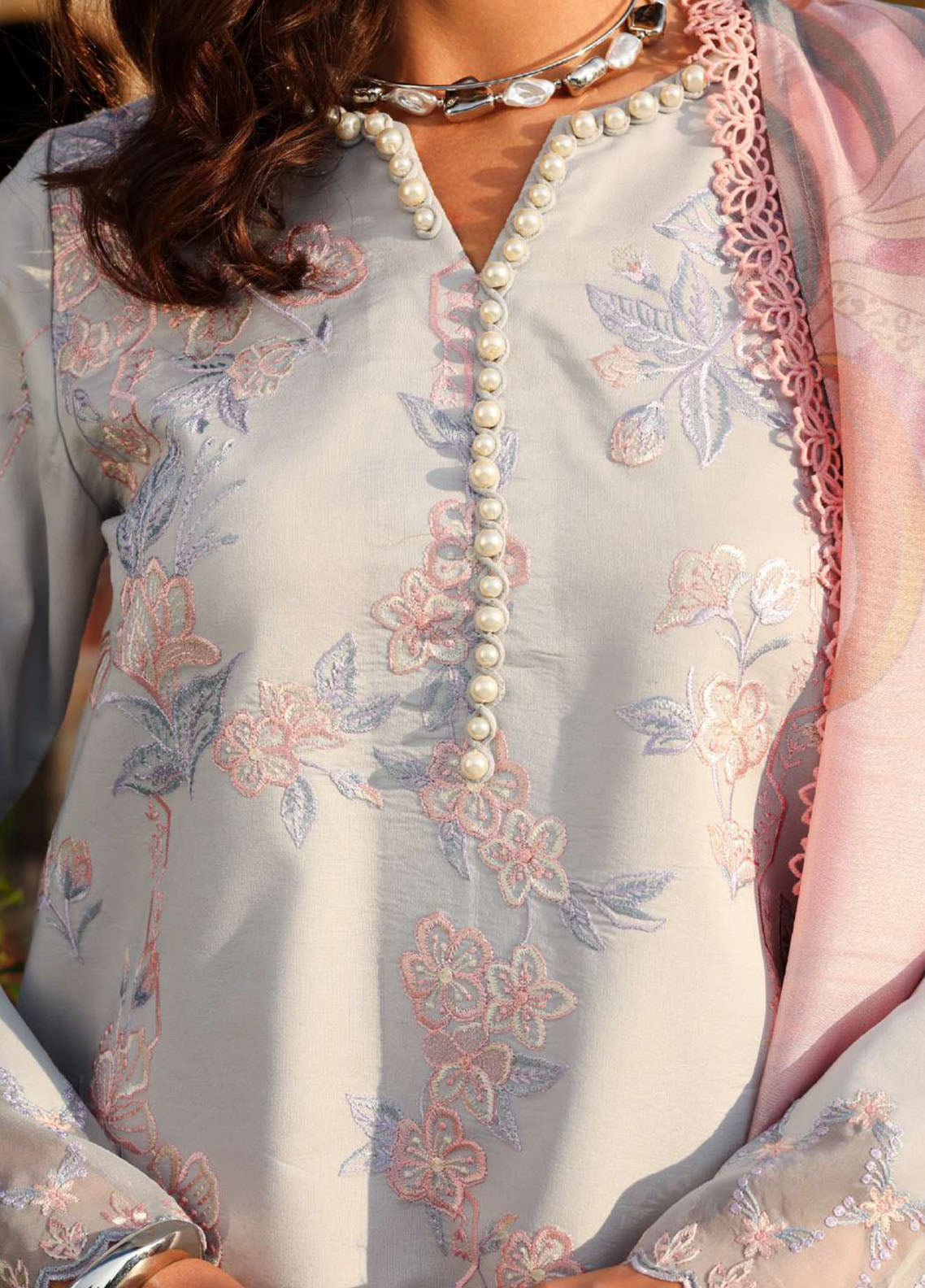 Florence by Rang Rasiya Embroidered Lawn 3 Piece Unstitched Suit RR26FL D-02 Alizeh Florence by Rang Rasiya Embroidered Lawn 3 Piece Unstitched Suit RR26FL D-02 Alizeh