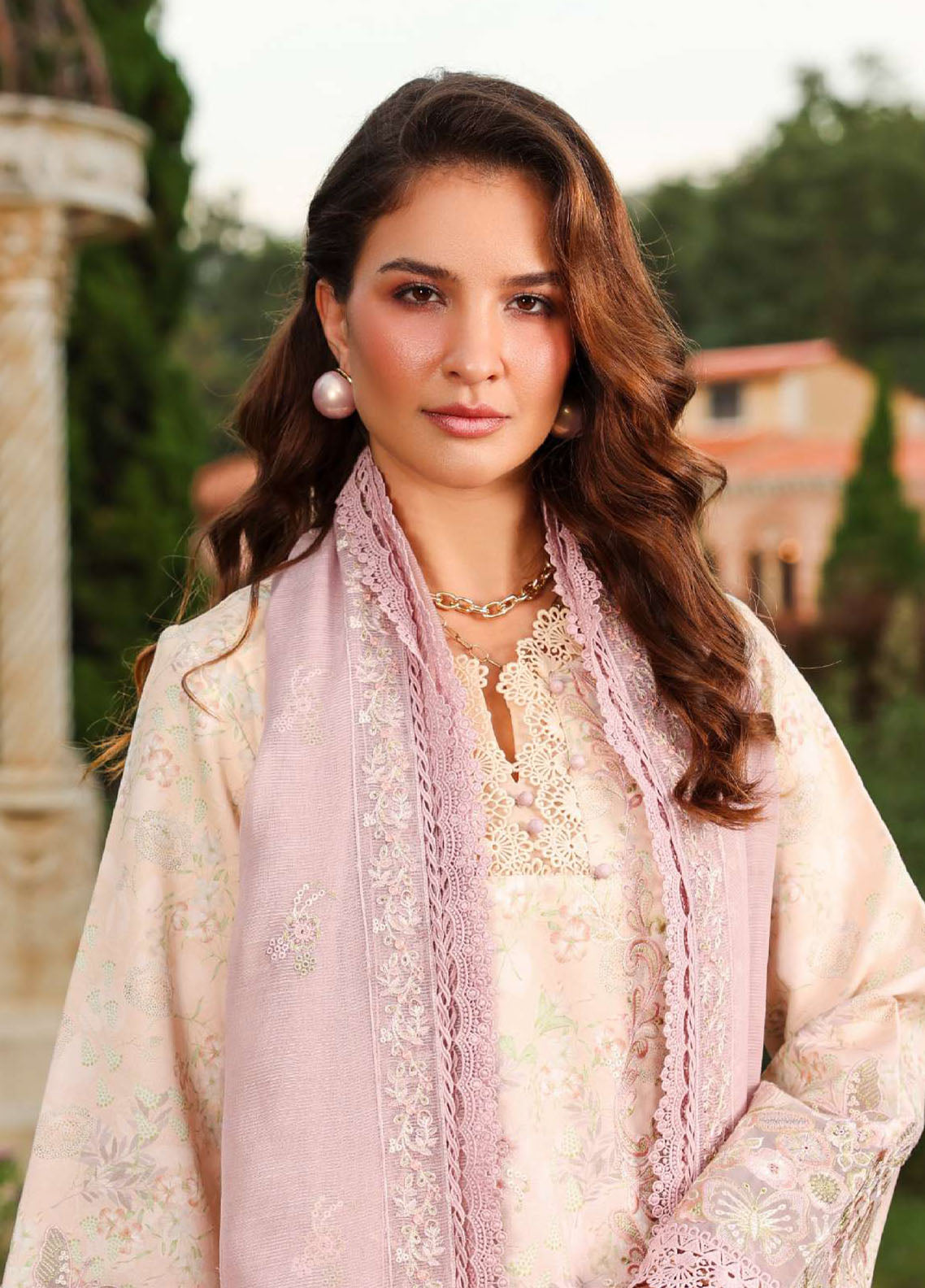 Florence by Rang Rasiya Embroidered Lawn 3 Piece Unstitched Suit RR26FL D-04 Haneen Florence by Rang Rasiya Embroidered Lawn 3 Piece Unstitched Suit RR26FL D-04 Haneen