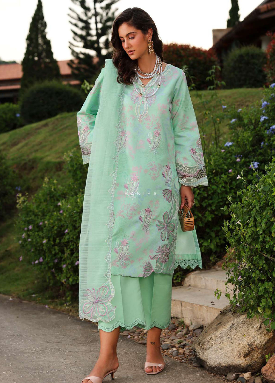 Florence by Rang Rasiya Embroidered Lawn 3 Piece Unstitched Suit RR26FL D-12 Haniya Florence by Rang Rasiya Embroidered Lawn 3 Piece Unstitched Suit RR26FL D-12 Haniya