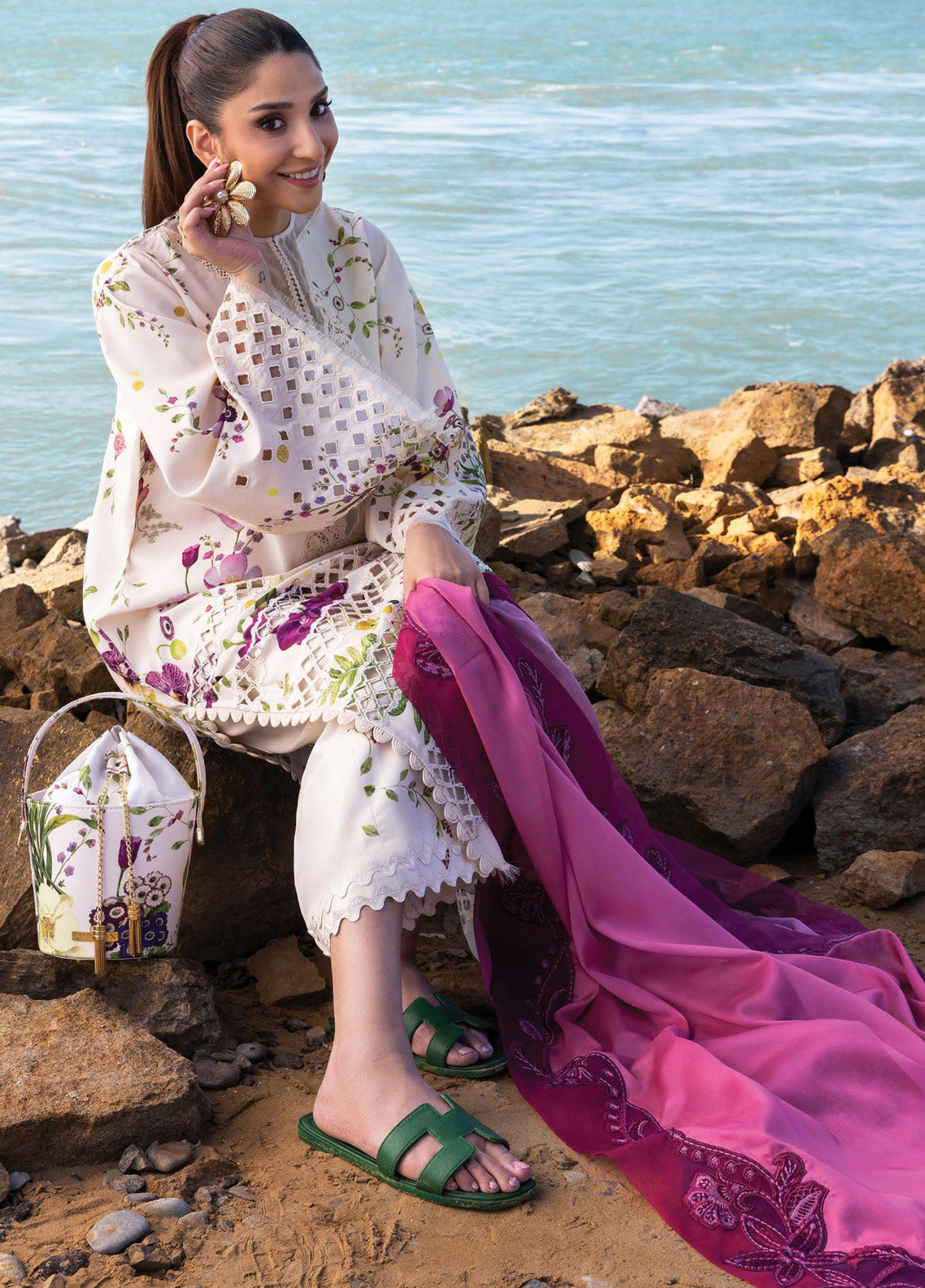 Flow by Crimson Embroidered Lawn Suits Unstitched 3 Piece - CSS25FL 4A BLOOM BOLD Flow by Crimson Embroidered Lawn Suits Unstitched 3 Piece - CSS25FL 4A BLOOM BOLD