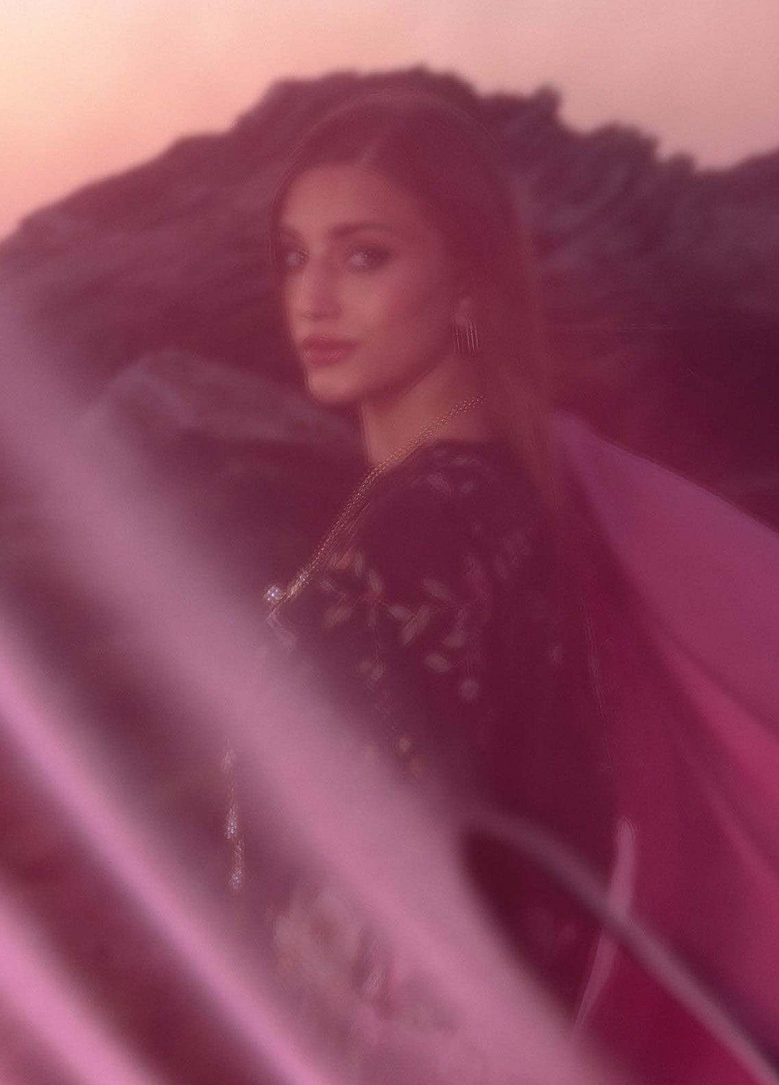 Flow by Crimson Embroidered Lawn Suits Unstitched 3 Piece - CSS25FL 4B BLOOM BOLD Flow by Crimson Embroidered Lawn Suits Unstitched 3 Piece - CSS25FL 4B BLOOM BOLD