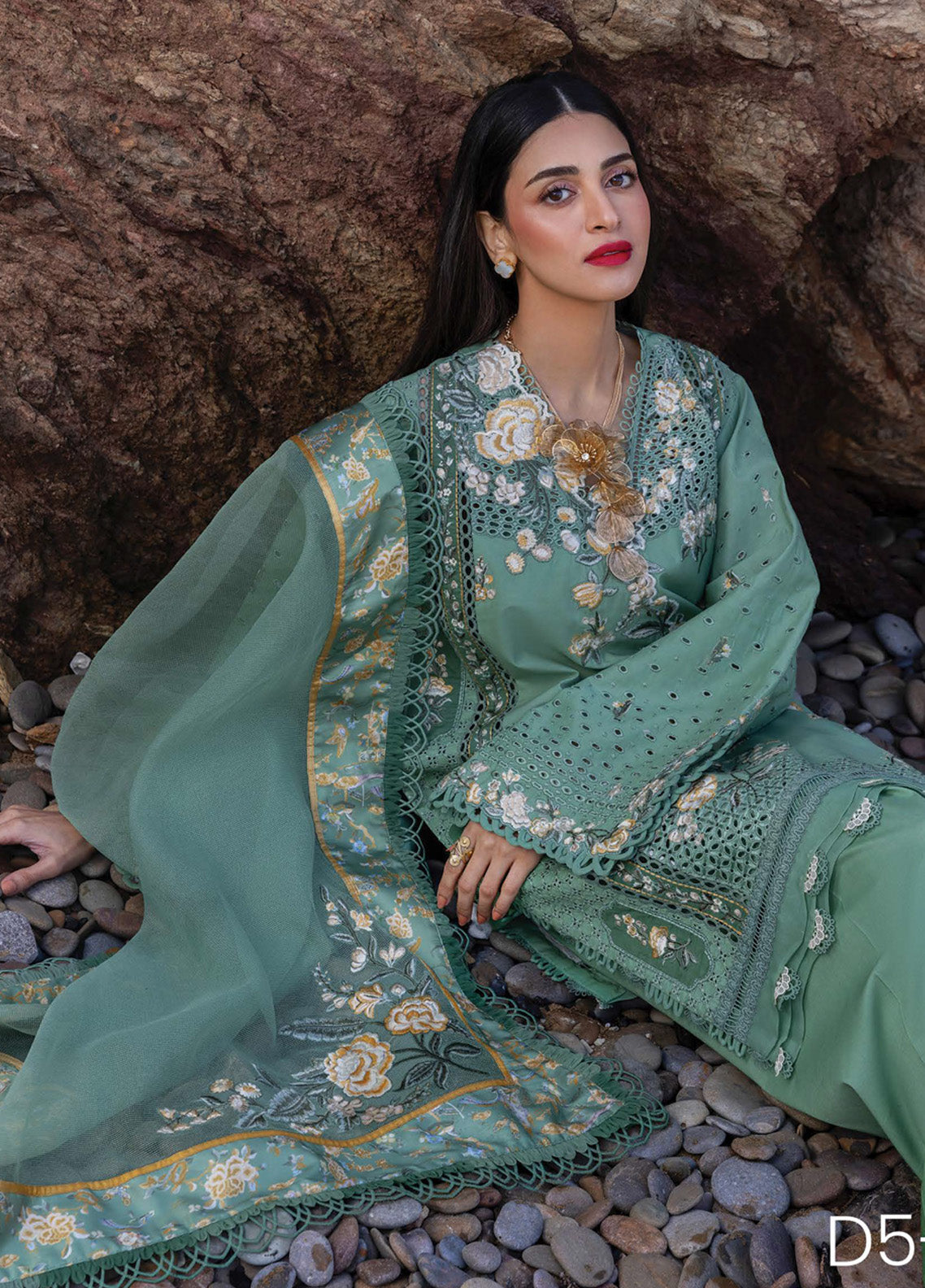 Flow by Crimson Embroidered Lawn Suits Unstitched 3 Piece - CSS25FL 5A PARSI THREADS Flow by Crimson Embroidered Lawn Suits Unstitched 3 Piece - CSS25FL 5A PARSI THREADS