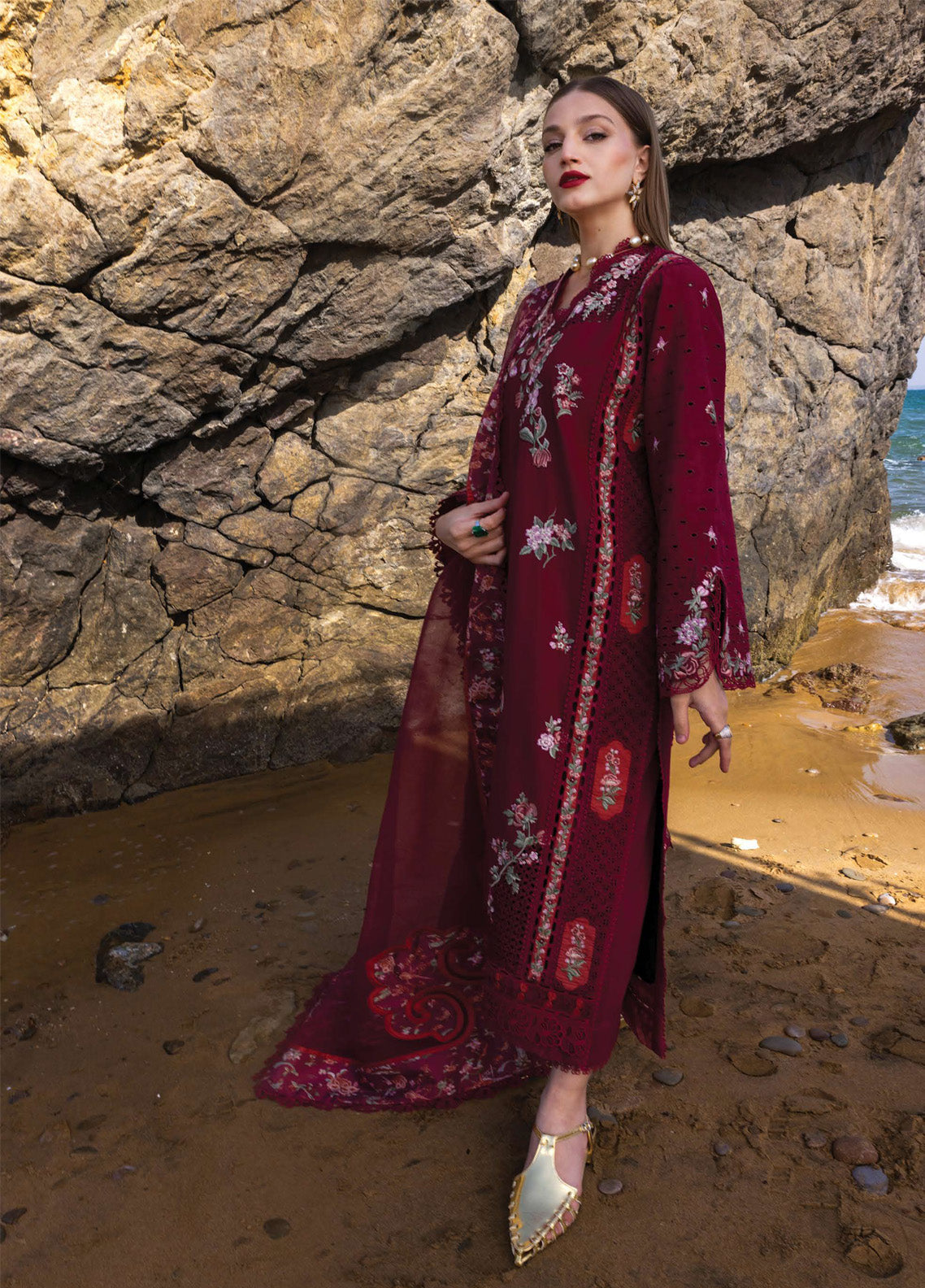 Flow by Crimson Embroidered Lawn Suits Unstitched 3 Piece - CSS25FL 5B PARSI THREADS Flow by Crimson Embroidered Lawn Suits Unstitched 3 Piece - CSS25FL 5B PARSI THREADS