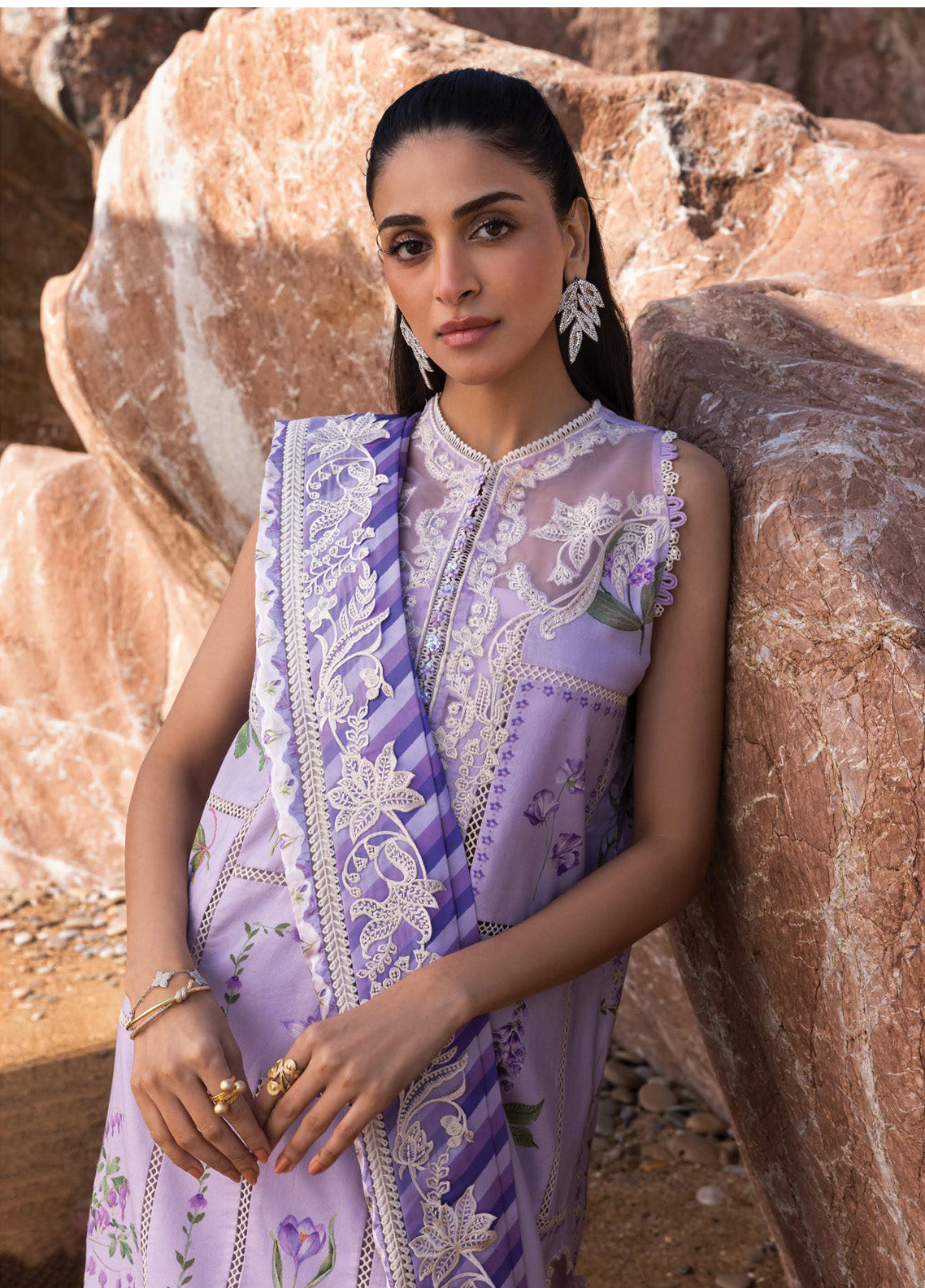 Flow by Crimson Embroidered Lawn Suits Unstitched 3 Piece - CSS25FL 7A A GIRL IN THE GARDEN Flow by Crimson Embroidered Lawn Suits Unstitched 3 Piece - CSS25FL 7A A GIRL IN THE GARDEN