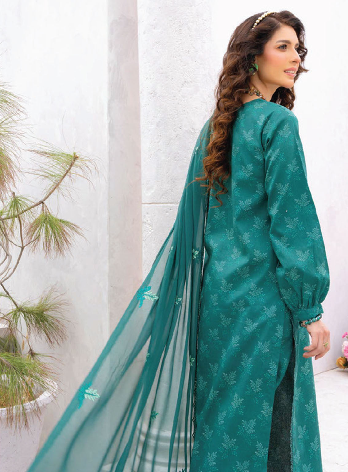 Gardenia By Humdum Embroidered Lawn Suits Unstitched 3 Piece - HD24GL 02 Gardenia By Humdum Embroidered Lawn Suits Unstitched 3 Piece - HD24GL 02