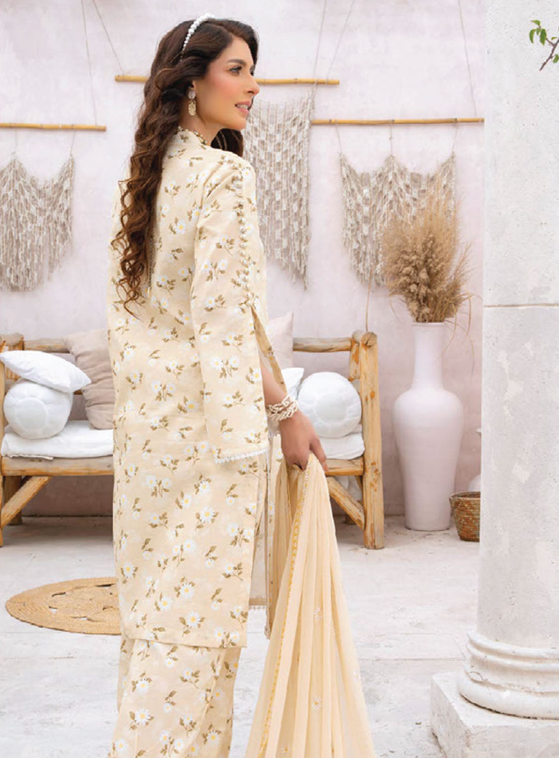 Gardenia By Humdum Embroidered Lawn Suits Unstitched 3 Piece - HD24GL 04 Gardenia By Humdum Embroidered Lawn Suits Unstitched 3 Piece - HD24GL 04