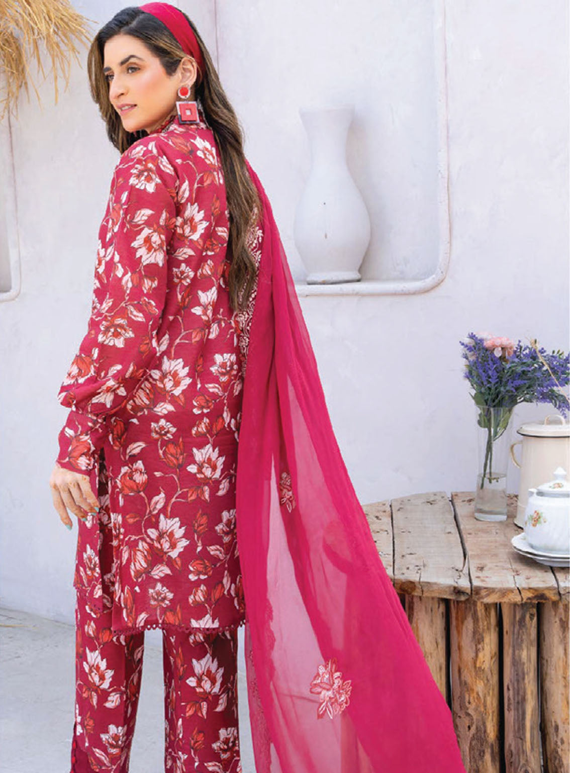 Gardenia By Humdum Embroidered Lawn Suits Unstitched 3 Piece - HD24GL 09 Gardenia By Humdum Embroidered Lawn Suits Unstitched 3 Piece - HD24GL 09