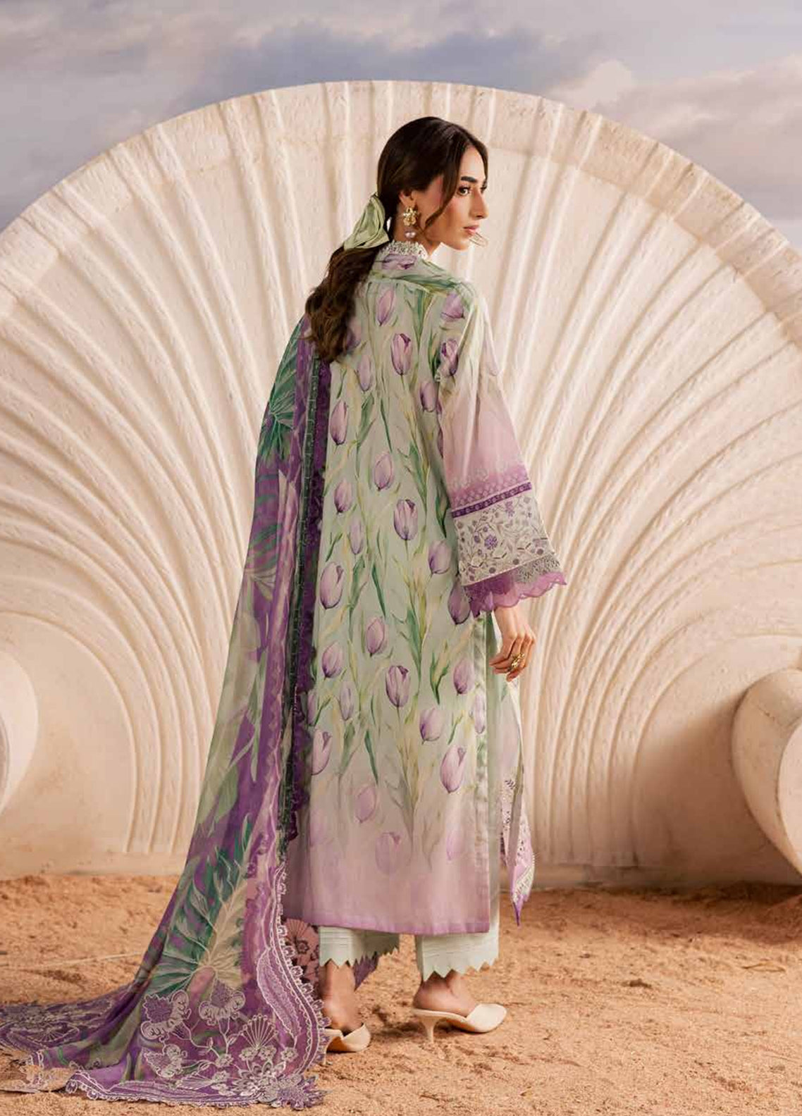 Gardenia By Nureh Embroidered Lawn 3 Piece Unstitched Suit NU26GENPV2 D-NSG-218 Gardenia By Nureh Embroidered Lawn 3 Piece Unstitched Suit NU26GENPV2 D-NSG-218