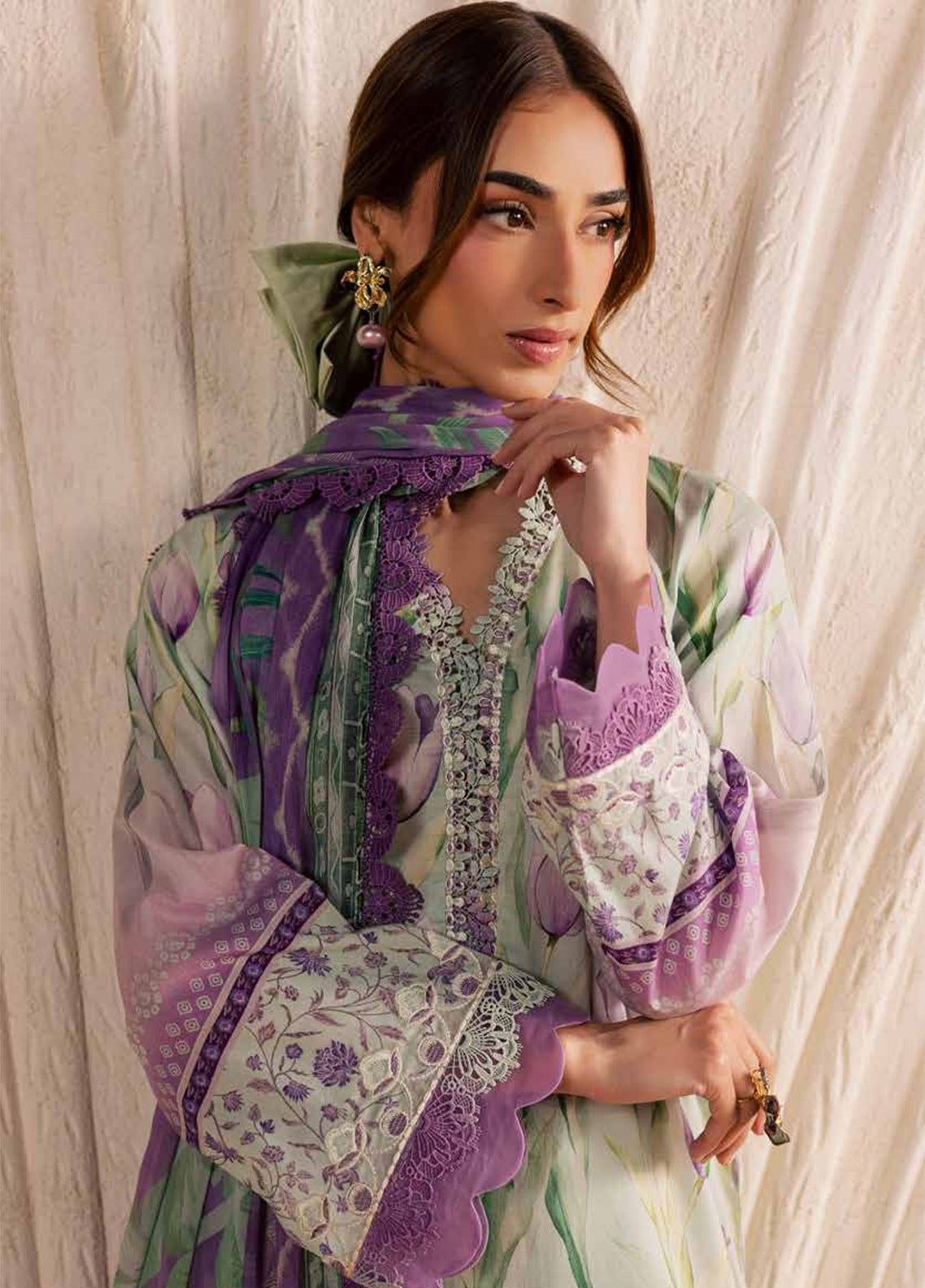 Gardenia By Nureh Embroidered Lawn 3 Piece Unstitched Suit NU26GENPV2 D-NSG-218 Gardenia By Nureh Embroidered Lawn 3 Piece Unstitched Suit NU26GENPV2 D-NSG-218