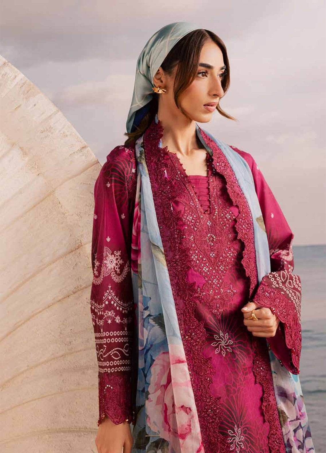 Gardenia By Nureh Embroidered Lawn 3 Piece Unstitched Suit NU26GENPV2 D-NSG-219 Gardenia By Nureh Embroidered Lawn 3 Piece Unstitched Suit NU26GENPV2 D-NSG-219