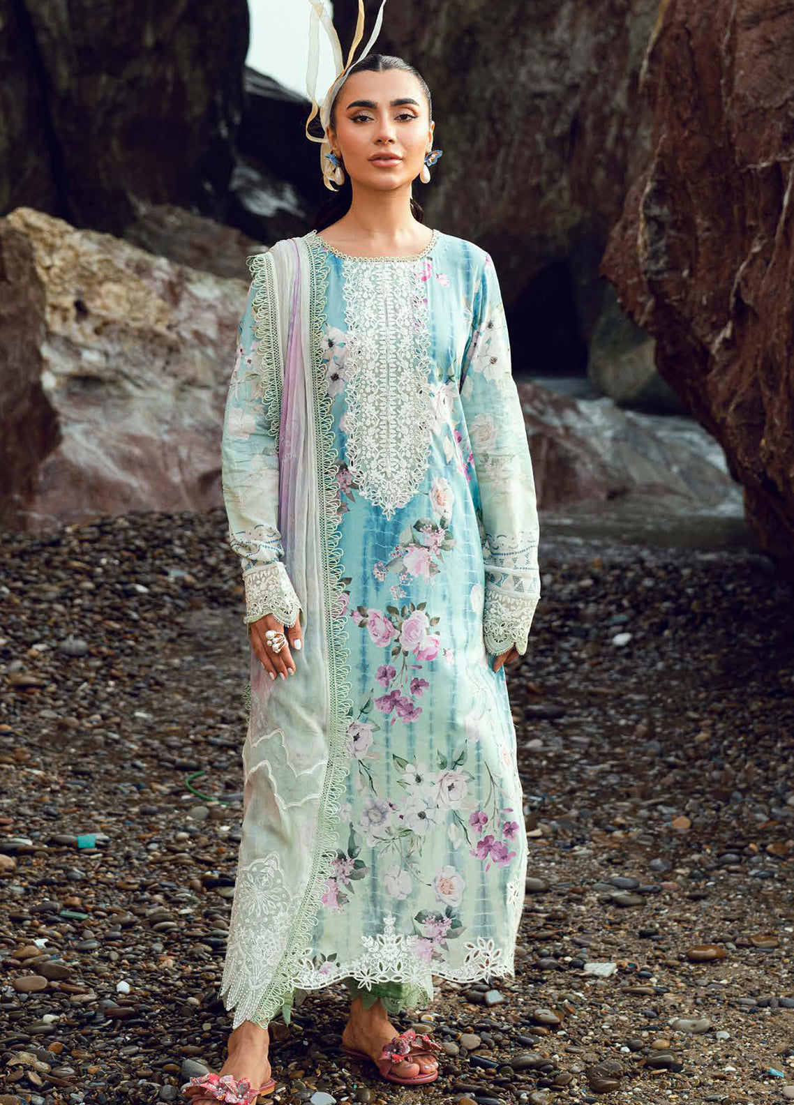 Gardenia By Nureh Embroidered Lawn 3 Piece Unstitched Suit NU26GENP D-NSG-202 Gardenia By Nureh Embroidered Lawn 3 Piece Unstitched Suit NU26GENP D-NSG-202