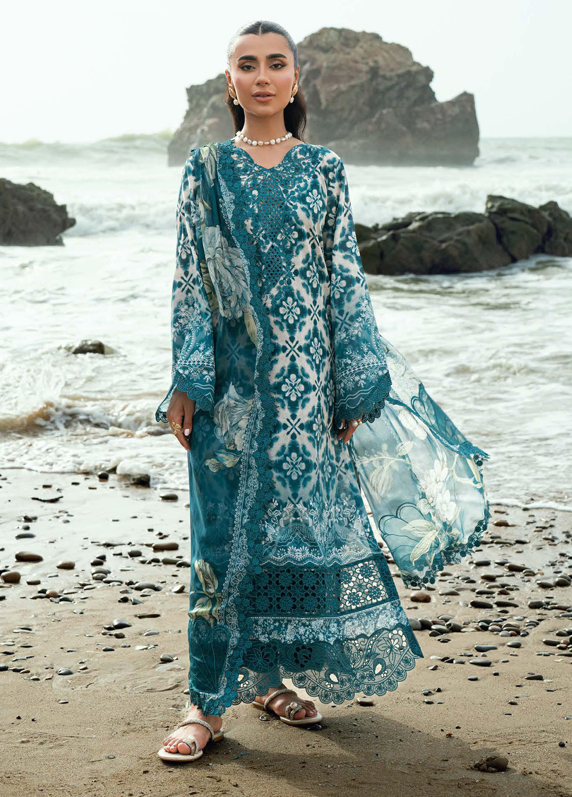 Gardenia By Nureh Embroidered Lawn 3 Piece Unstitched Suit NU26GENP D-NSG-204 Gardenia By Nureh Embroidered Lawn 3 Piece Unstitched Suit NU26GENP D-NSG-204