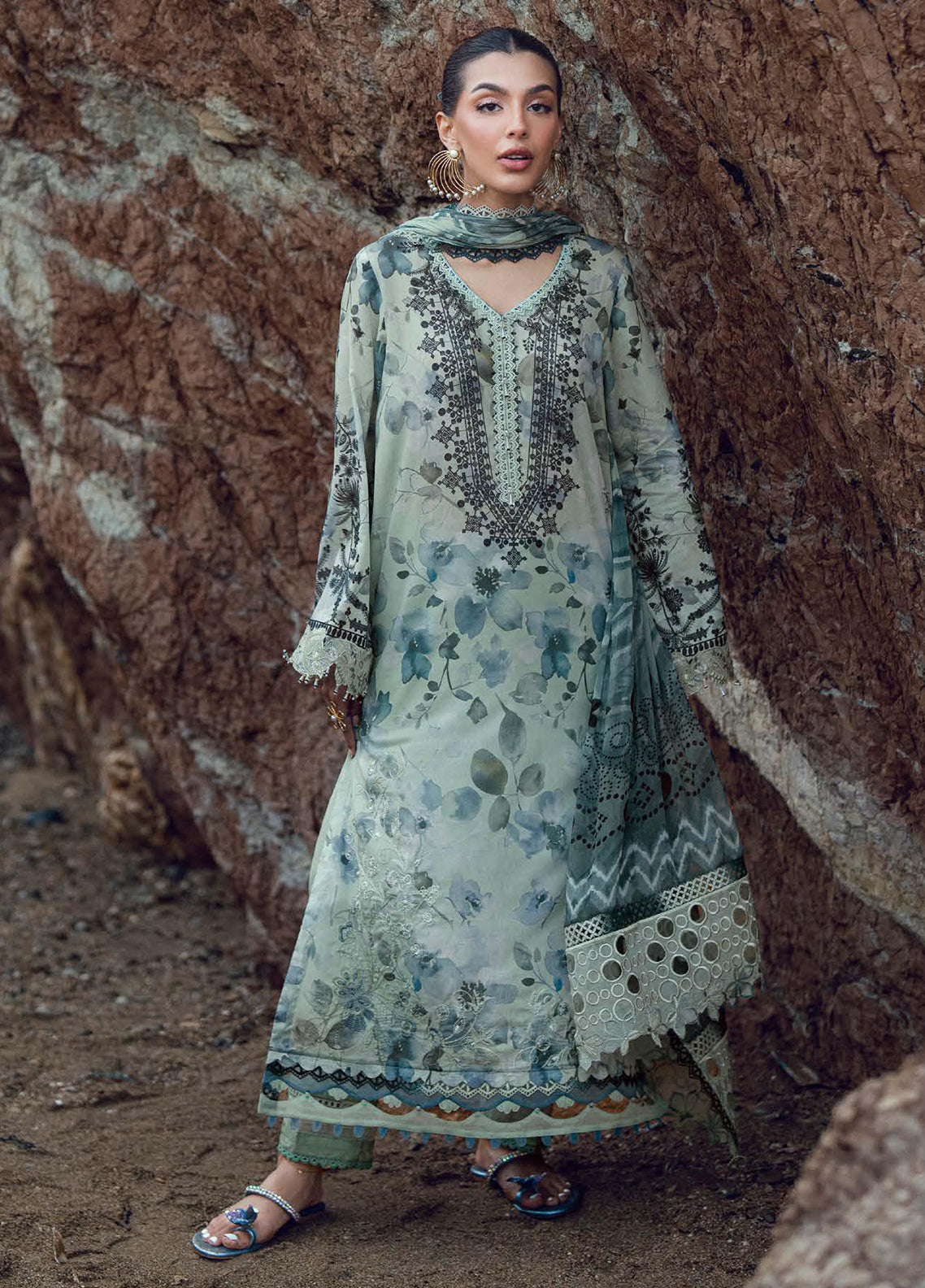 Gardenia By Nureh Embroidered Lawn 3 Piece Unstitched Suit NU26GENP D-NSG-206 Gardenia By Nureh Embroidered Lawn 3 Piece Unstitched Suit NU26GENP D-NSG-206