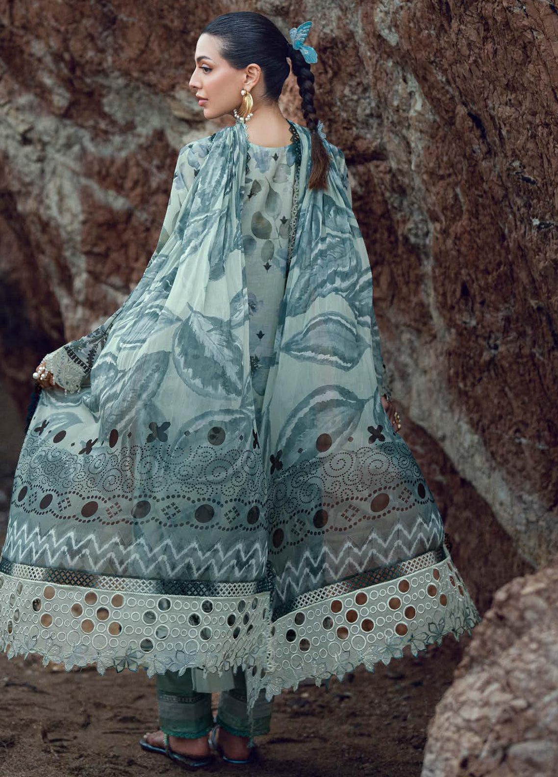 Gardenia By Nureh Embroidered Lawn 3 Piece Unstitched Suit NU26GENP D-NSG-206 Gardenia By Nureh Embroidered Lawn 3 Piece Unstitched Suit NU26GENP D-NSG-206