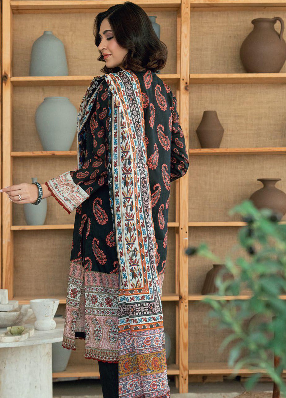 Gul Ahmed Printed Lawn 3 Piece Unstitched Suit GA26S D-CLP-52287 Gul Ahmed Printed Lawn 3 Piece Unstitched Suit GA26S D-CLP-52287