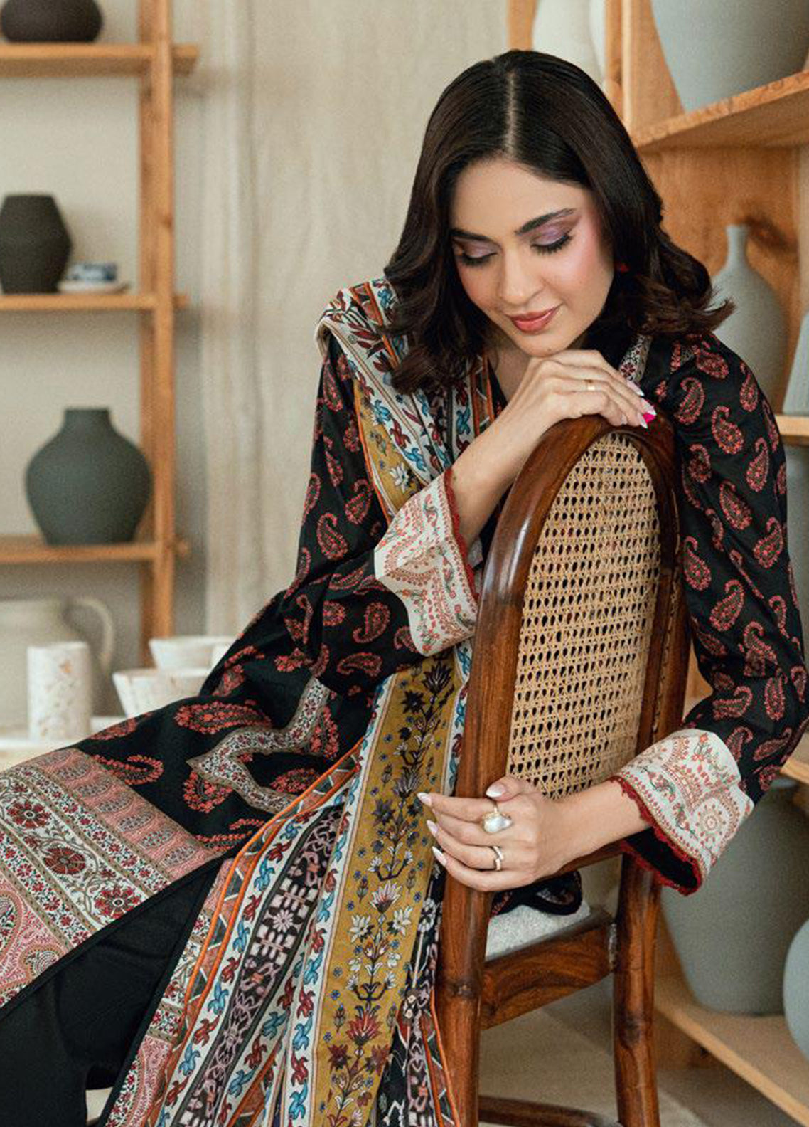 Gul Ahmed Printed Lawn 3 Piece Unstitched Suit GA26S D-CLP-52287 Gul Ahmed Printed Lawn 3 Piece Unstitched Suit GA26S D-CLP-52287