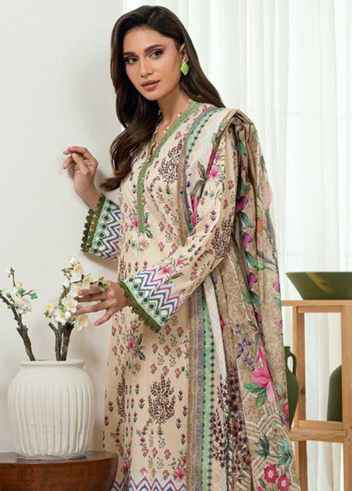 Gul Ahmed Printed Lawn 3 Piece Unstitched Suit GA26S D-CLP-52291 Gul Ahmed Printed Lawn 3 Piece Unstitched Suit GA26S D-CLP-52291
