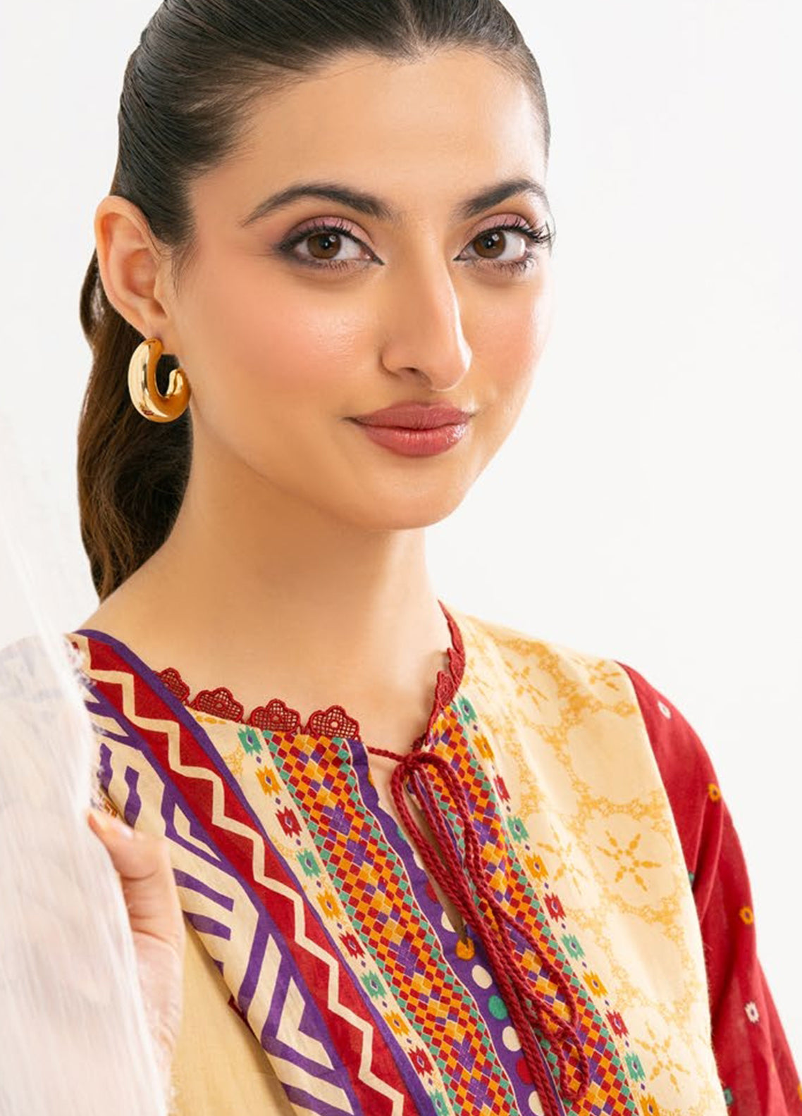 Gul Bahar Blossom By Gul Ahmed Printed Lawn 3 Piece Unstitched Suit GA26GBB D-CLP-52132 Gul Bahar Blossom By Gul Ahmed Printed Lawn 3 Piece Unstitched Suit GA26GBB D-CLP-52132
