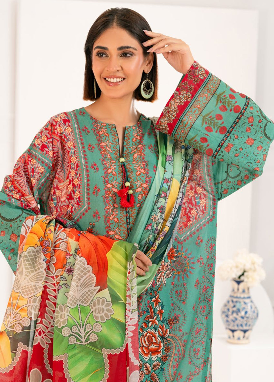 Gul Bahar Blossom By Gul Ahmed Printed Lawn 3 Piece Unstitched Suit GA26GBB D-CLP-52229 Gul Bahar Blossom By Gul Ahmed Printed Lawn 3 Piece Unstitched Suit GA26GBB D-CLP-52229