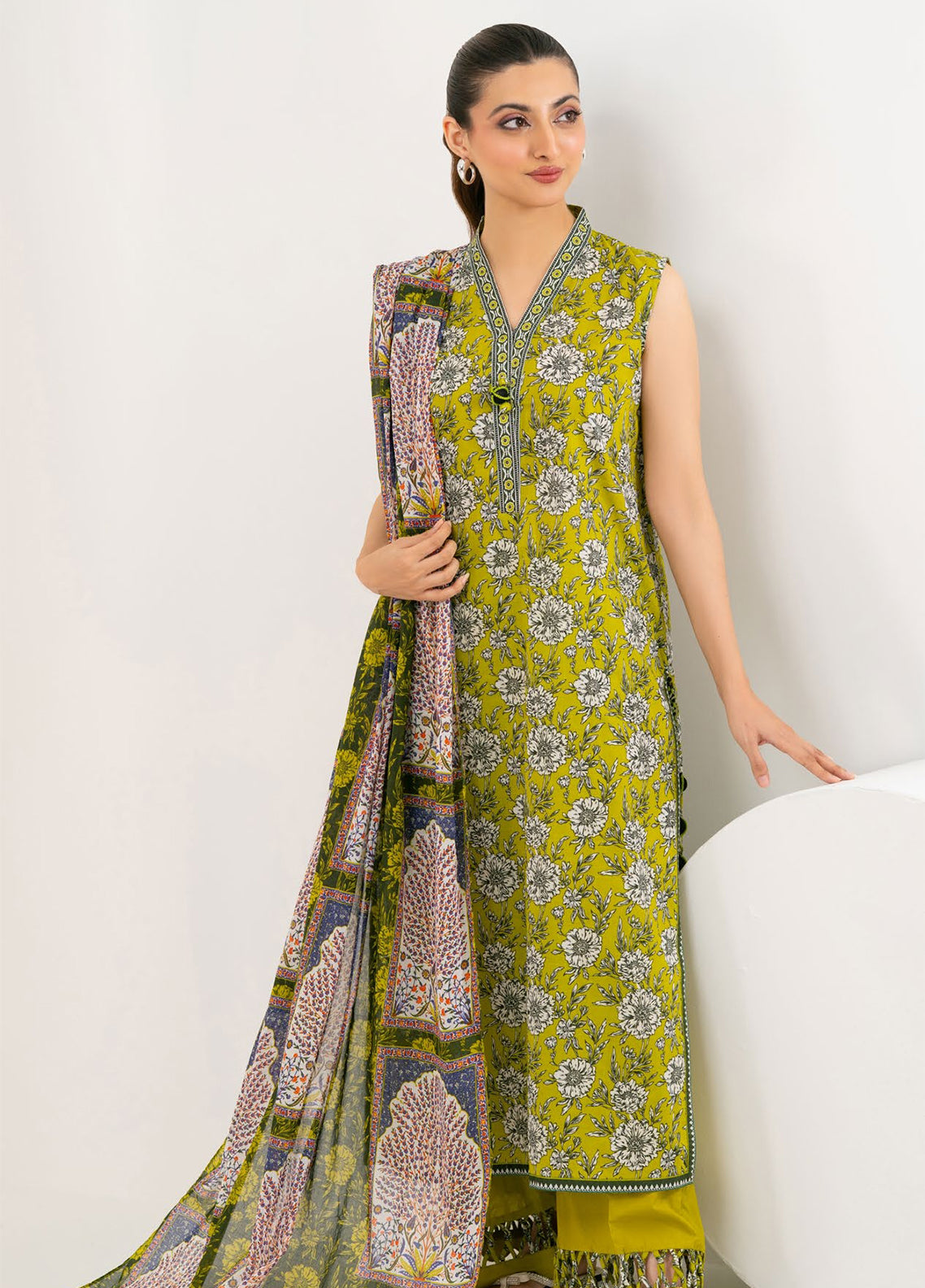 Gul Bahar Blossom By Gul Ahmed Printed Lawn 3 Piece Unstitched Suit GA26GBB D-CLP-52232 Gul Bahar Blossom By Gul Ahmed Printed Lawn 3 Piece Unstitched Suit GA26GBB D-CLP-52232