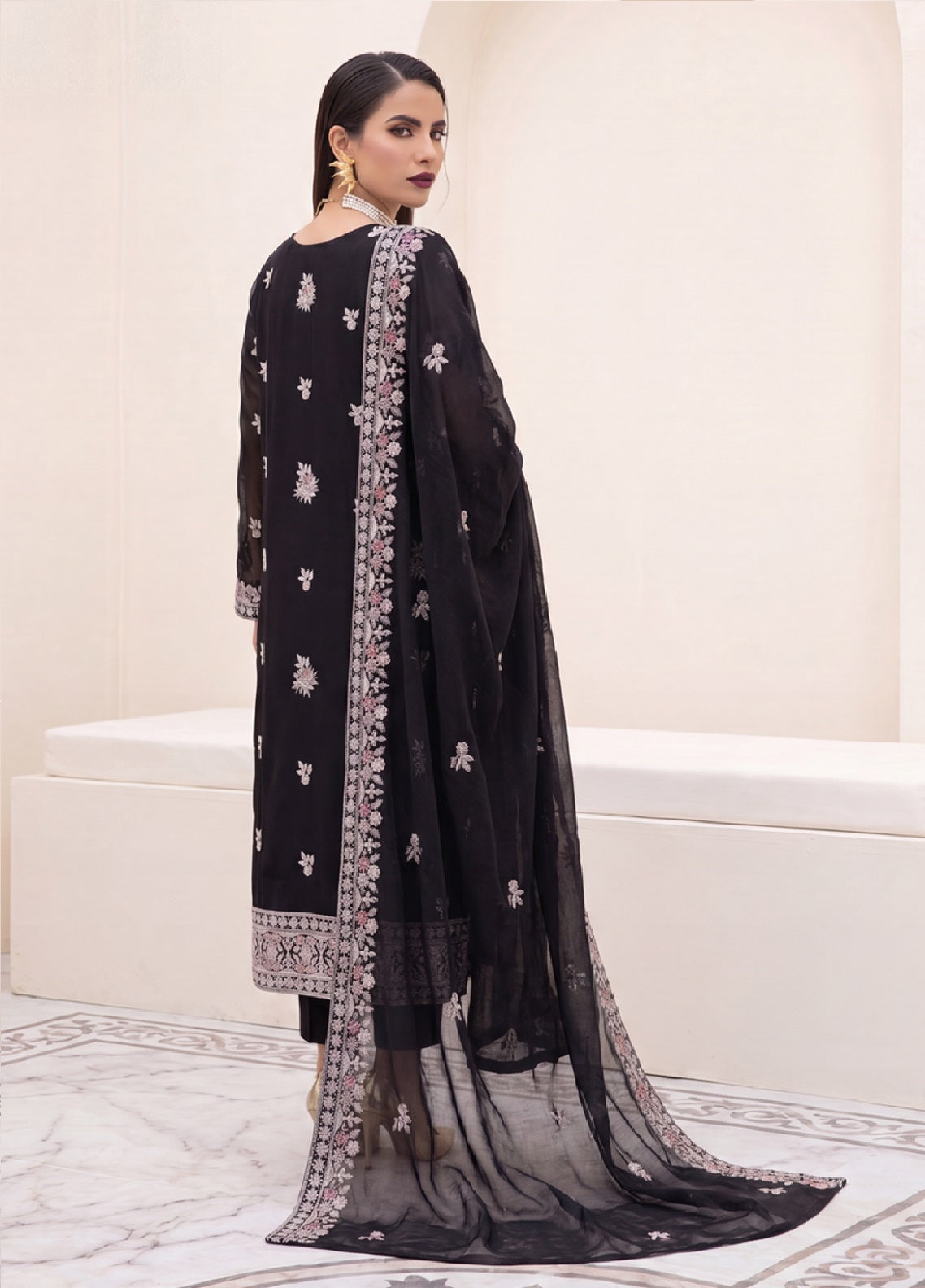 Gulaal By Soghat Creation Embroidered Chiffon 3 Piece Unstitched Suit SC26GECV3 D-05 Gulaal By Soghat Creation Embroidered Chiffon 3 Piece Unstitched Suit SC26GECV3 D-05