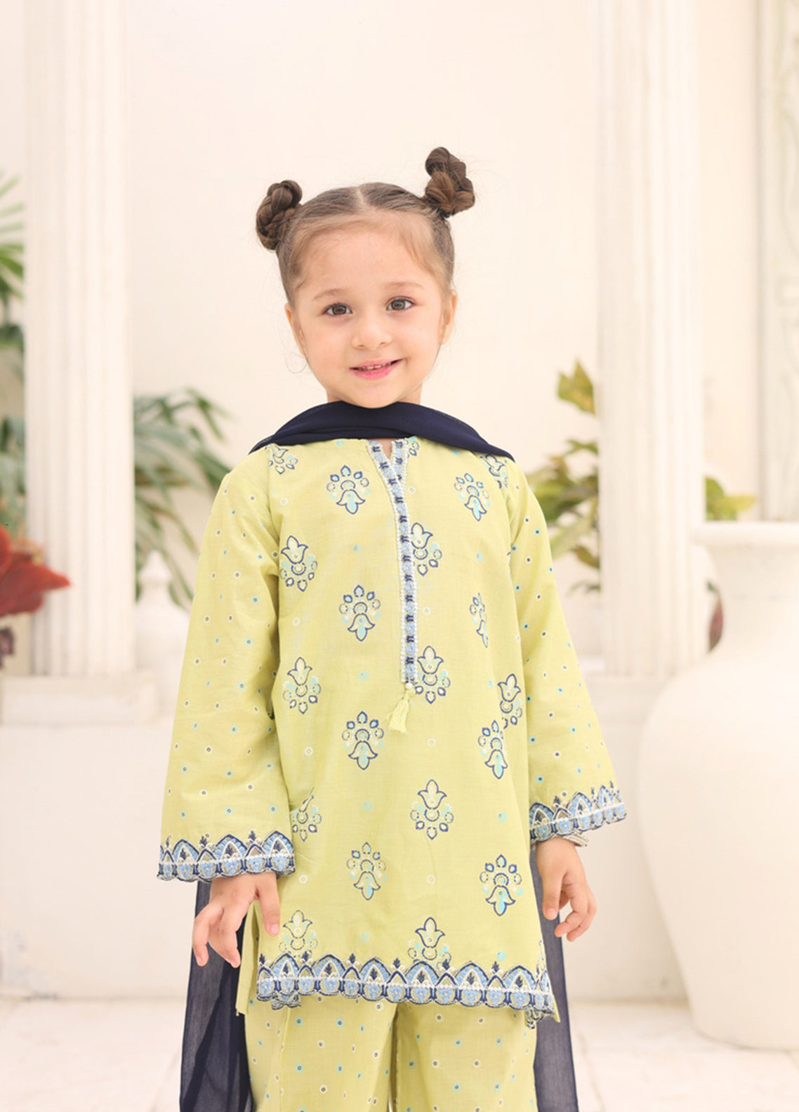 Guldasta By Shanzey Embroidered Cotton Stitched 3 Piece Suit For Girls S26SE D-SHK-7001 Guldasta By Shanzey Embroidered Cotton Stitched 3 Piece Suit For Girls S26SE D-SHK-7001