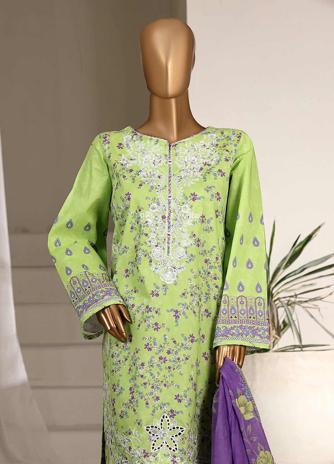 Guldozi By HZ Textiles Embroidered Lawn 3 Piece Stitched Suit HZ26GEL D-028 Guldozi By HZ Textiles Embroidered Lawn 3 Piece Stitched Suit HZ26GEL D-028