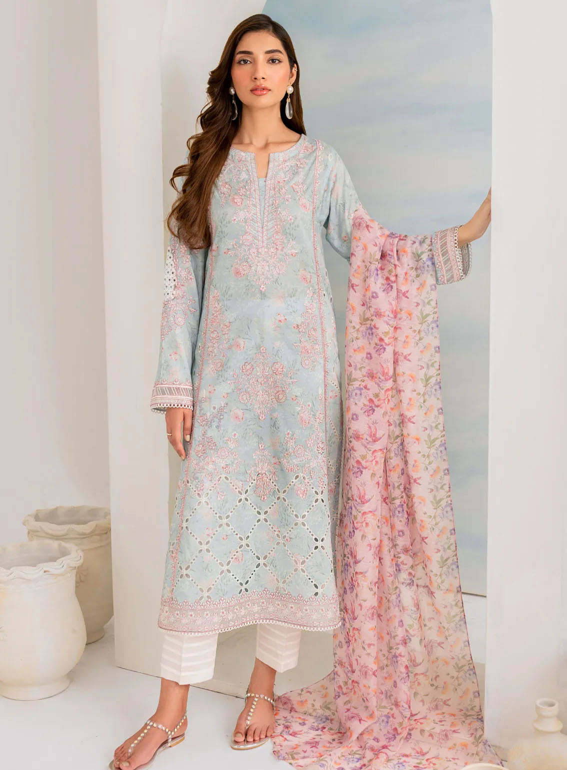 Guzel By Iznik Embroidered Lawn Suits Unstitched 3 Piece - IZ24GL IGL-01 Guzel By Iznik Embroidered Lawn Suits Unstitched 3 Piece - IZ24GL IGL-01