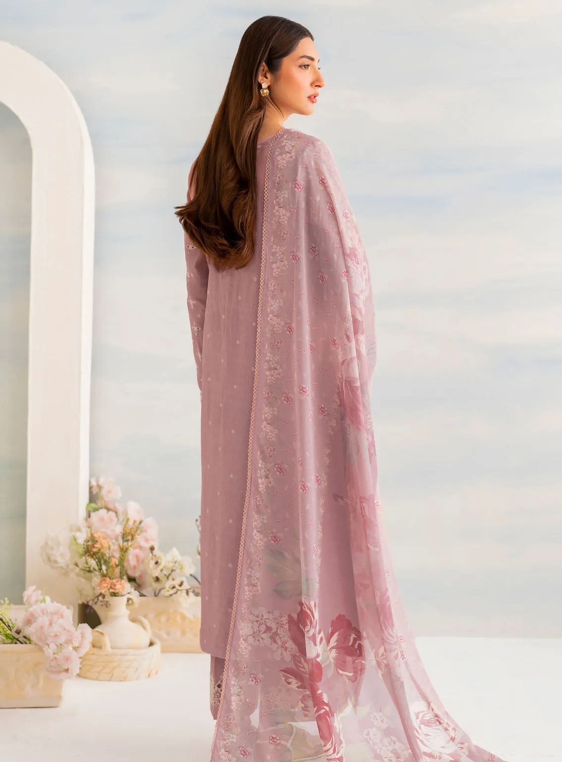 Guzel By Iznik Embroidered Lawn Suits Unstitched 3 Piece - IZ24GL IGL-04 Guzel By Iznik Embroidered Lawn Suits Unstitched 3 Piece - IZ24GL IGL-04